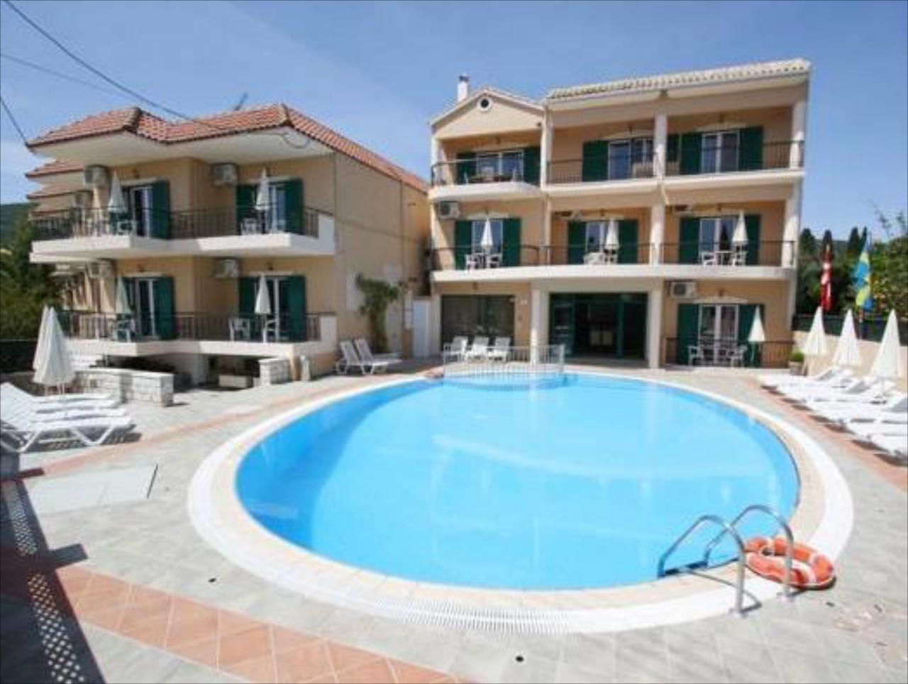 Konstantinos Hotel & Apartments