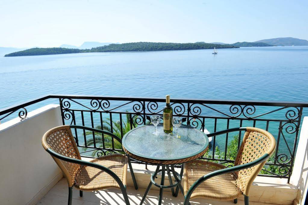 Logan's Beach Hotel