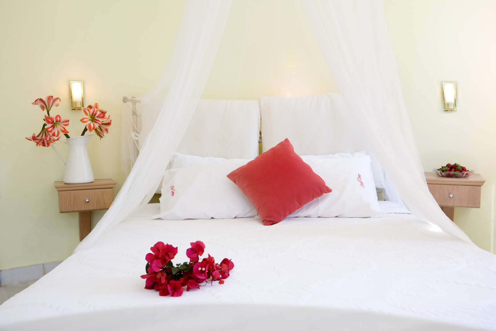 Red Tower Hotel & Suites