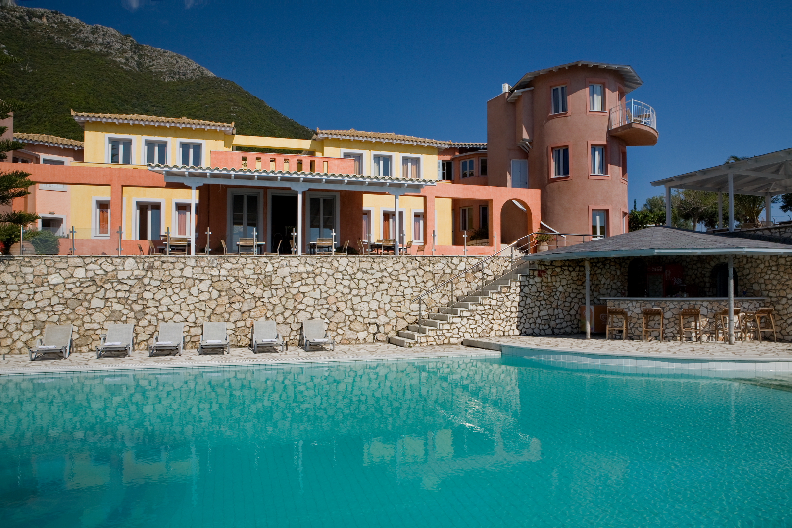 Red Tower Hotel & Suites