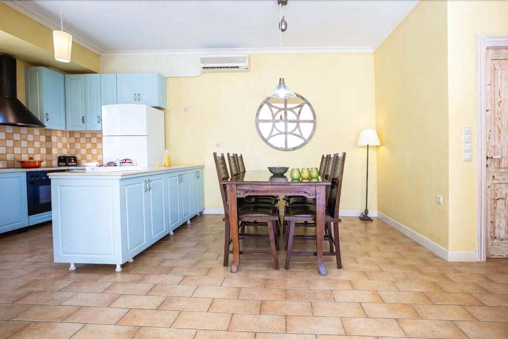 Villa Elpida