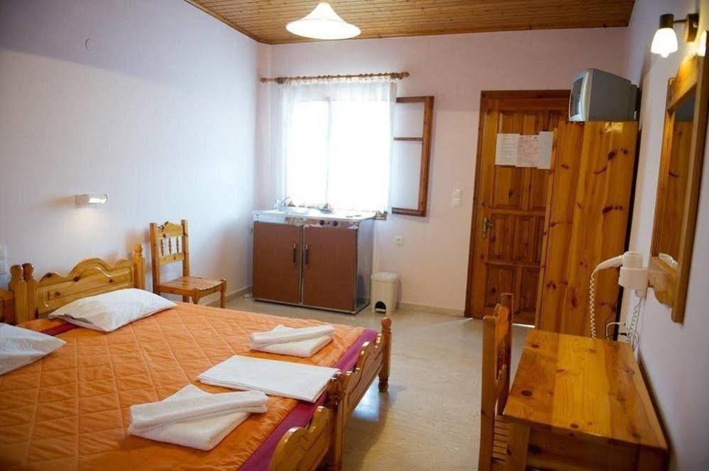 Geroulis Stefanos Studios