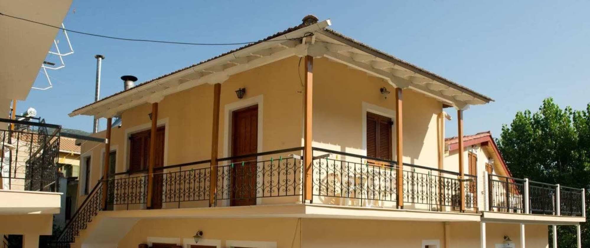 Geroulis Stefanos Studios