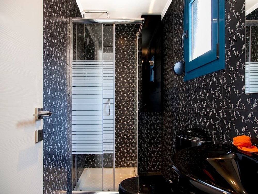 Zidanos Luxurious Villa