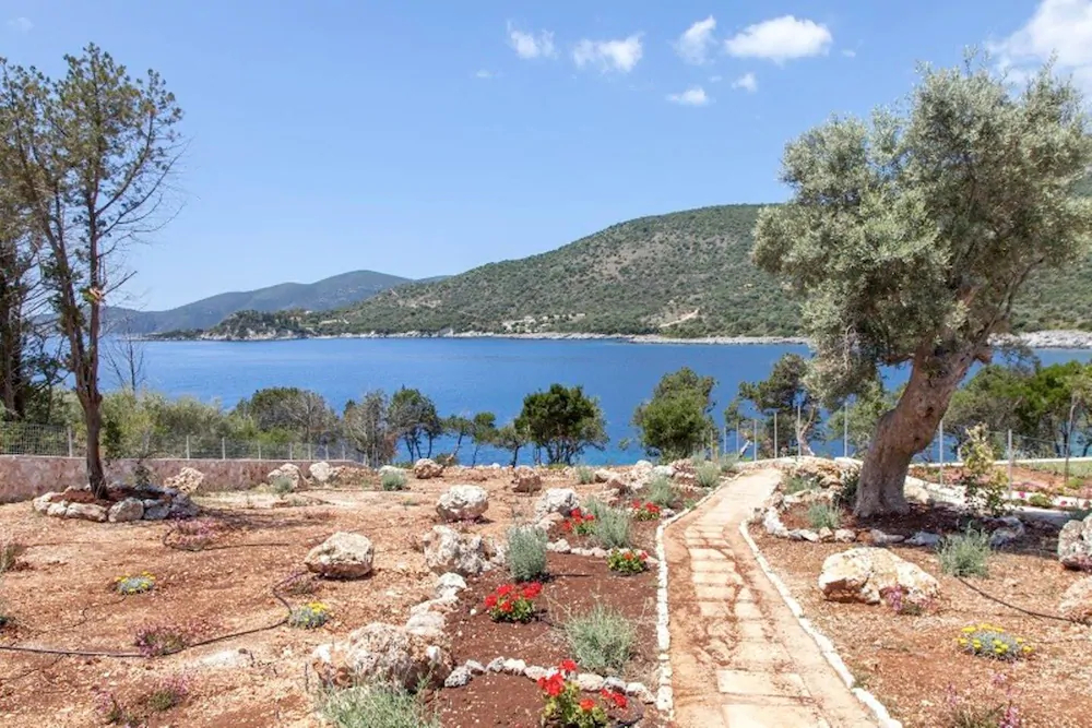 Zidanos Luxurious Villa