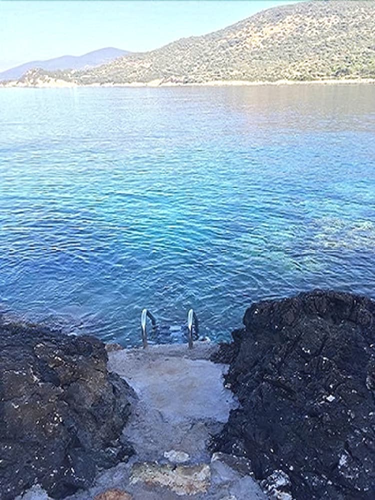 Zidanos Luxurious Villa