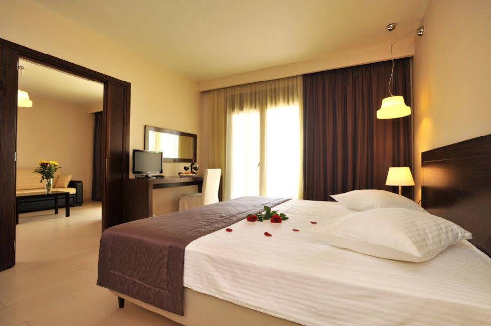 Porto Plaza Hotel Beach Resort