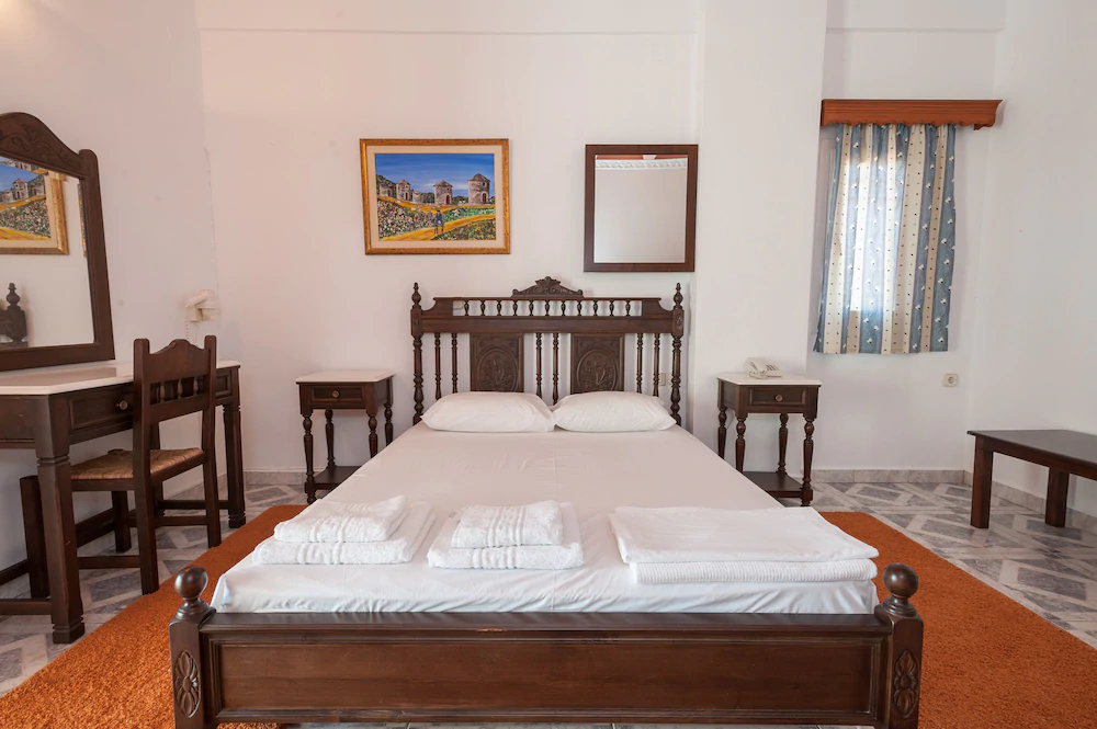 Evgatis Hotel