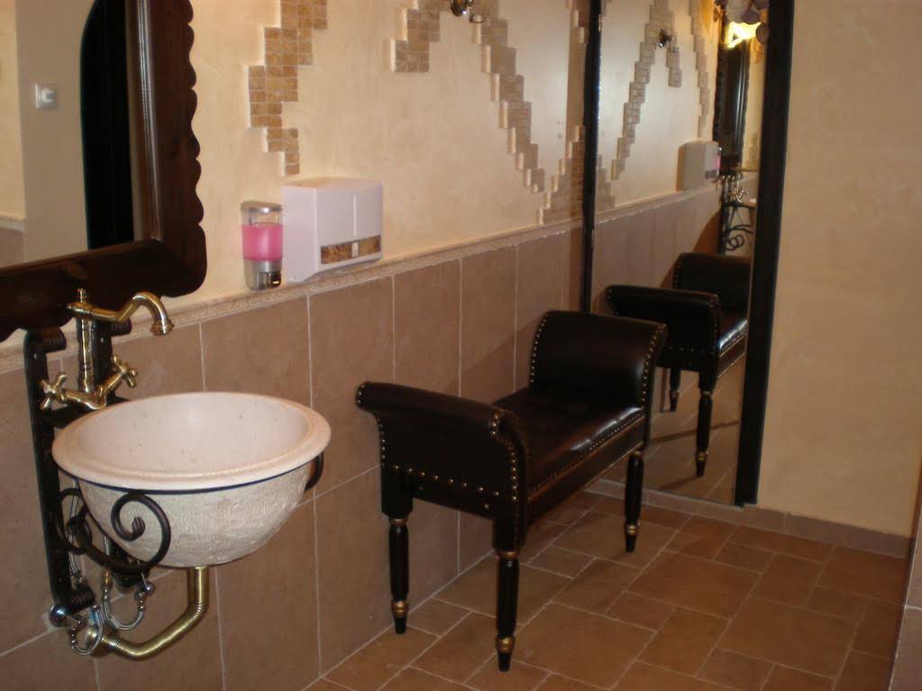 Hotel KYMA