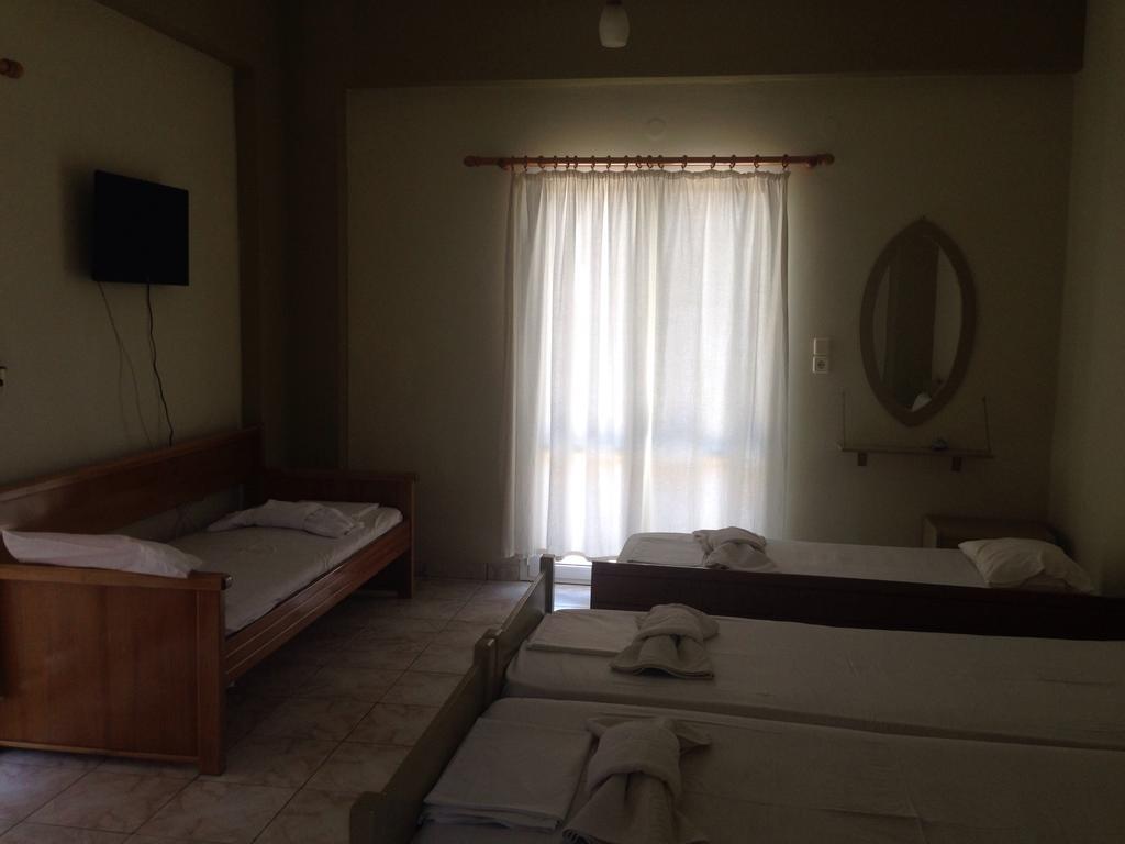 Aristi Studio Apartments