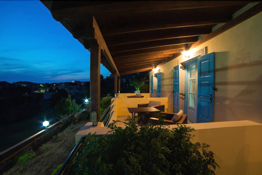 Dina Hotel