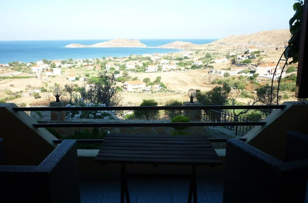 Dina Hotel