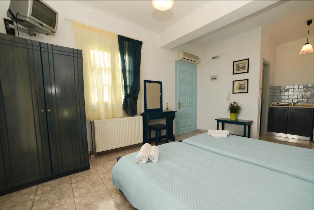 Dina Hotel