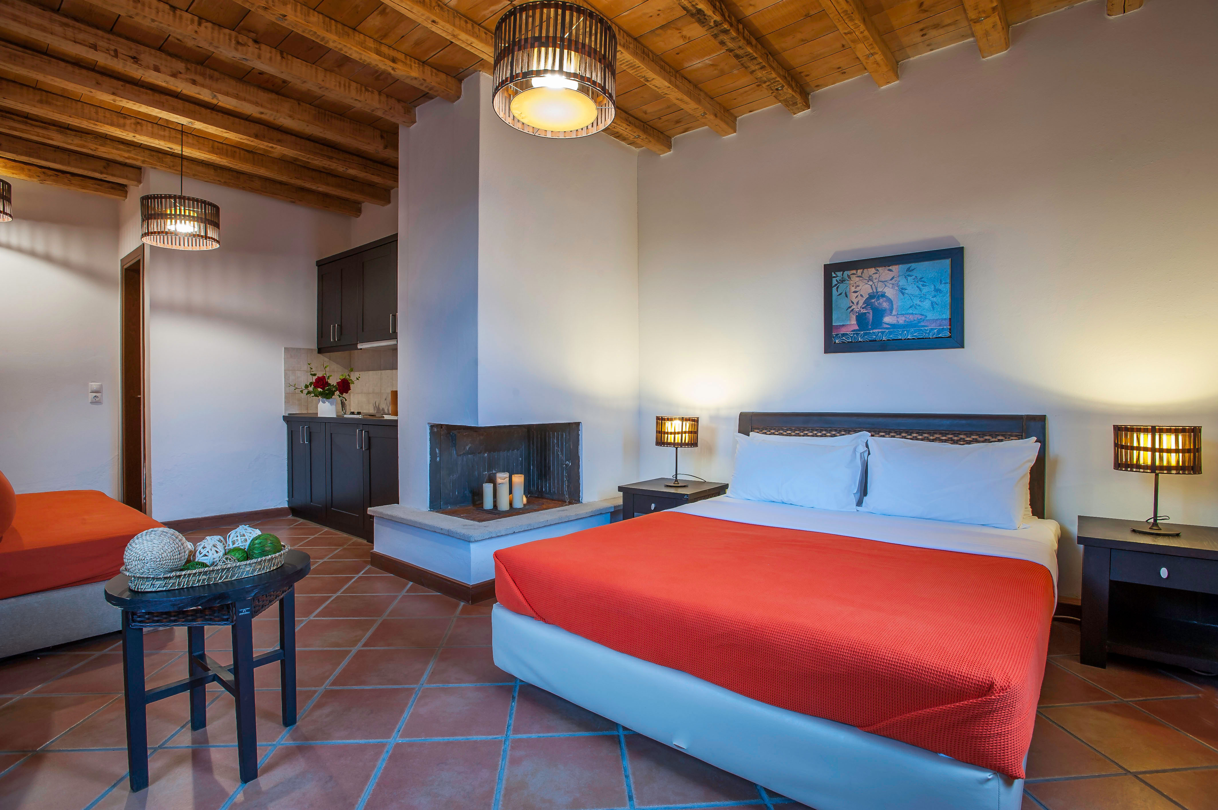 Varos Village Hotel & Residences