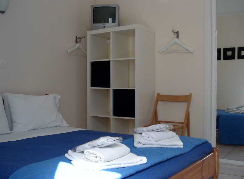 Omega Rooms Anaxos