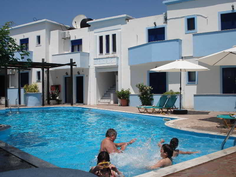 Omega Rooms Anaxos