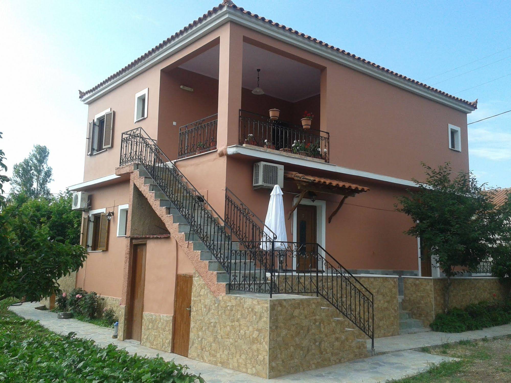 Vassilis Studios
