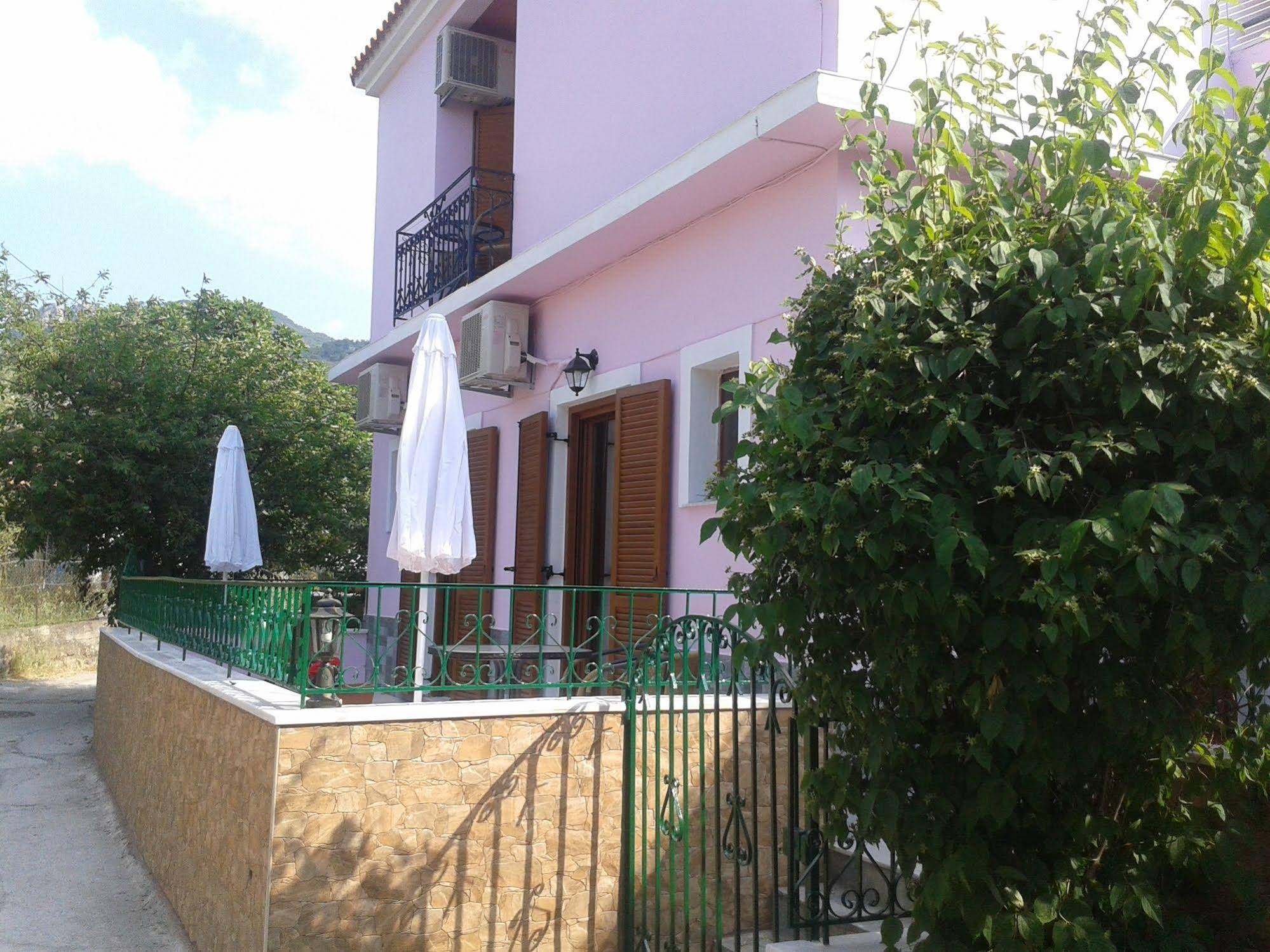 Vassilis Studios