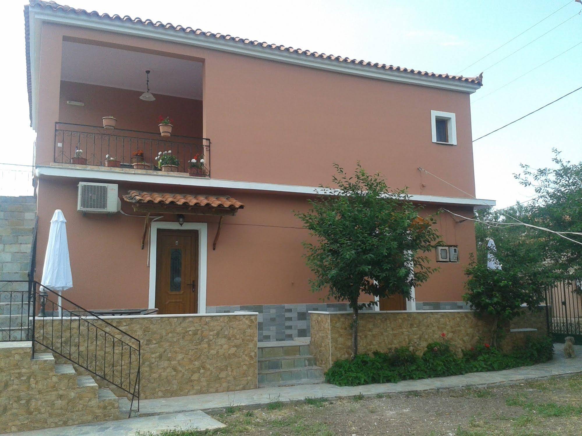 Vassilis Studios