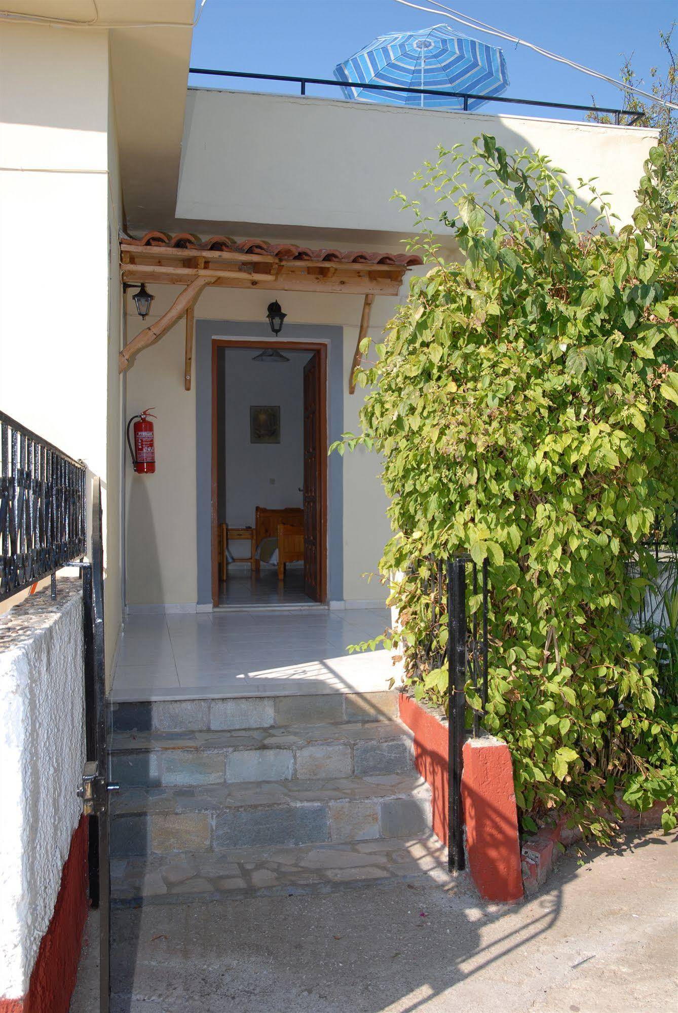 Vassilis Studios
