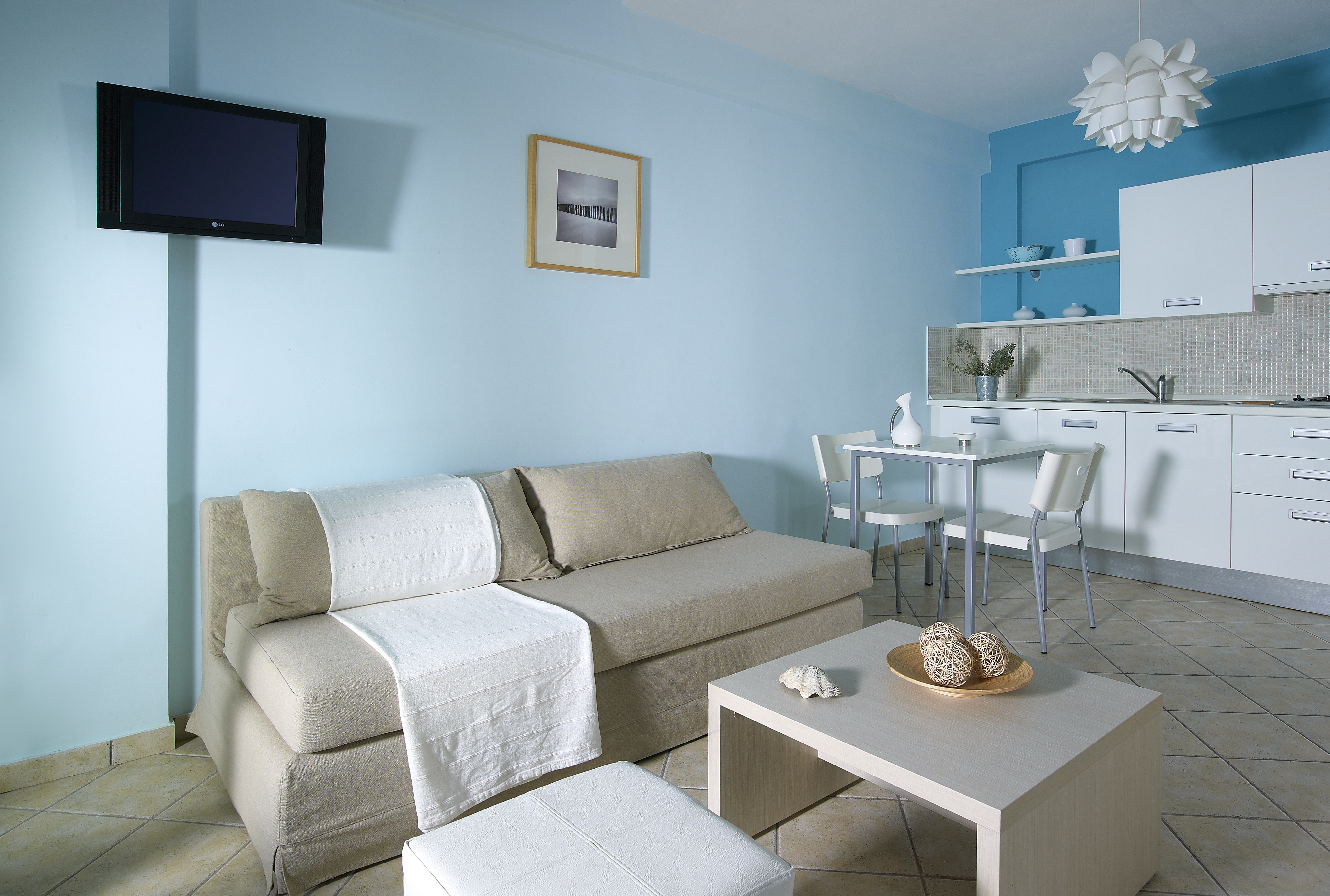 Aeolis Apartements & Studios
