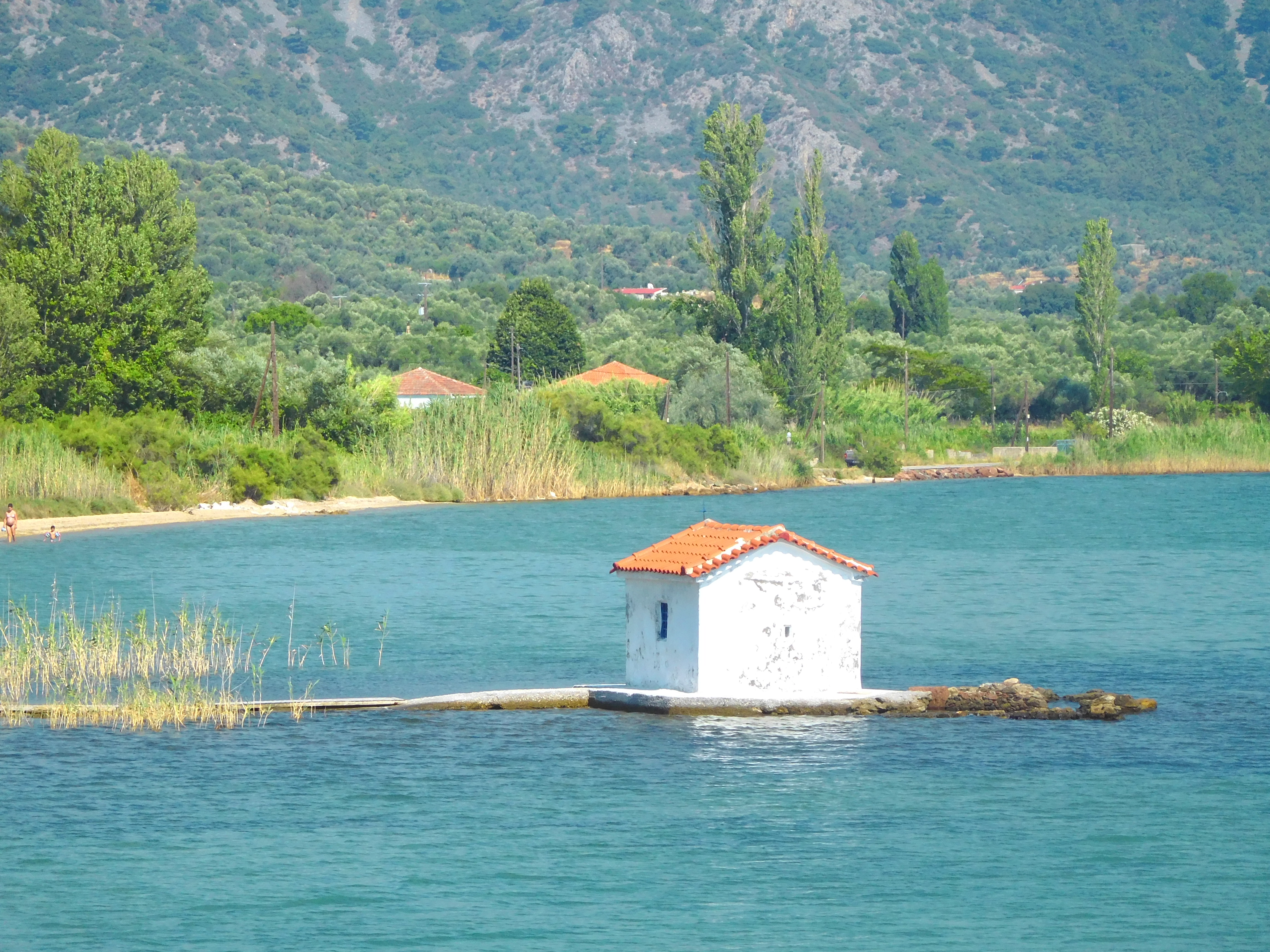 Aeolis Apartements & Studios