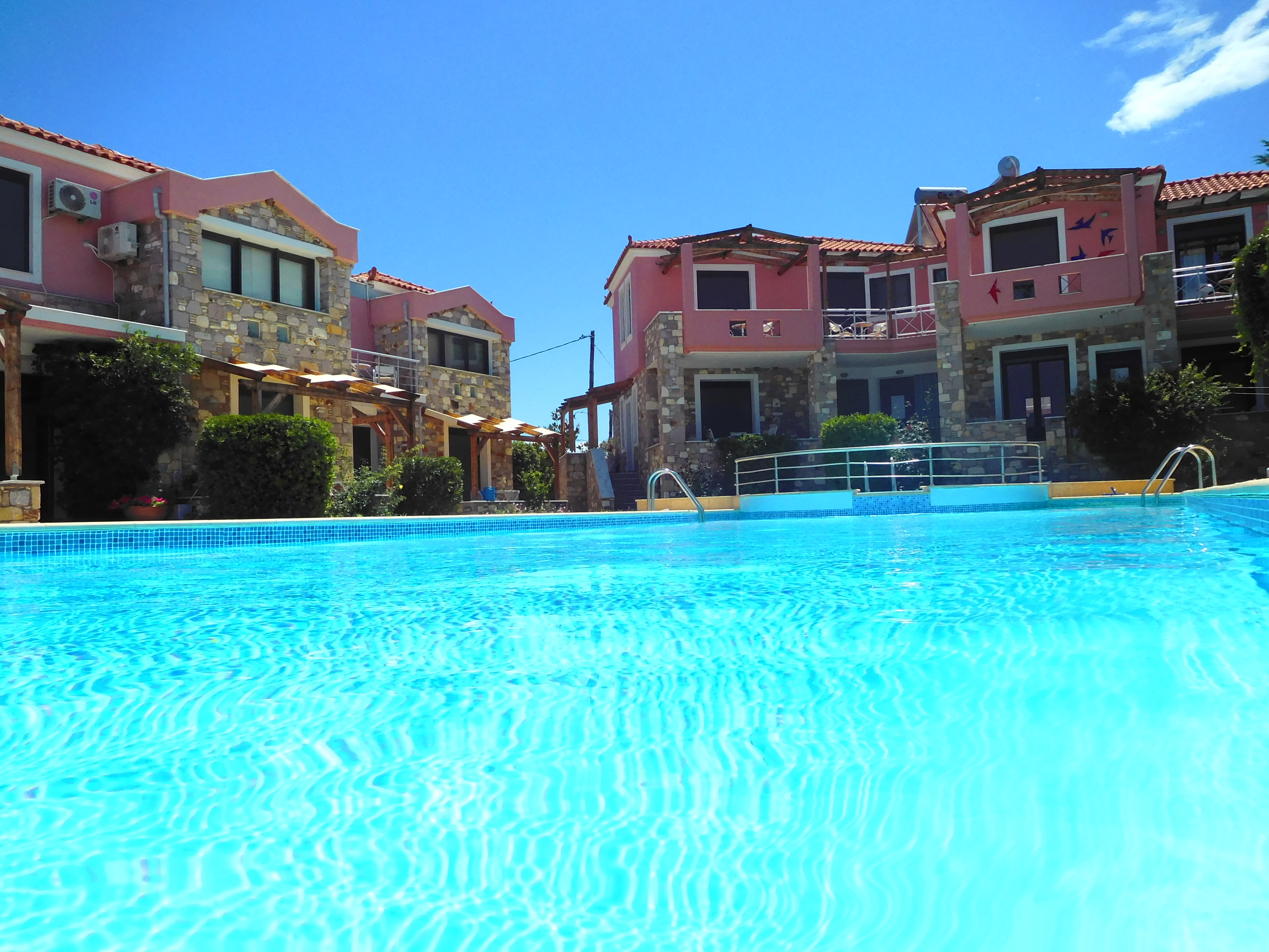 Aeolis Apartements & Studios