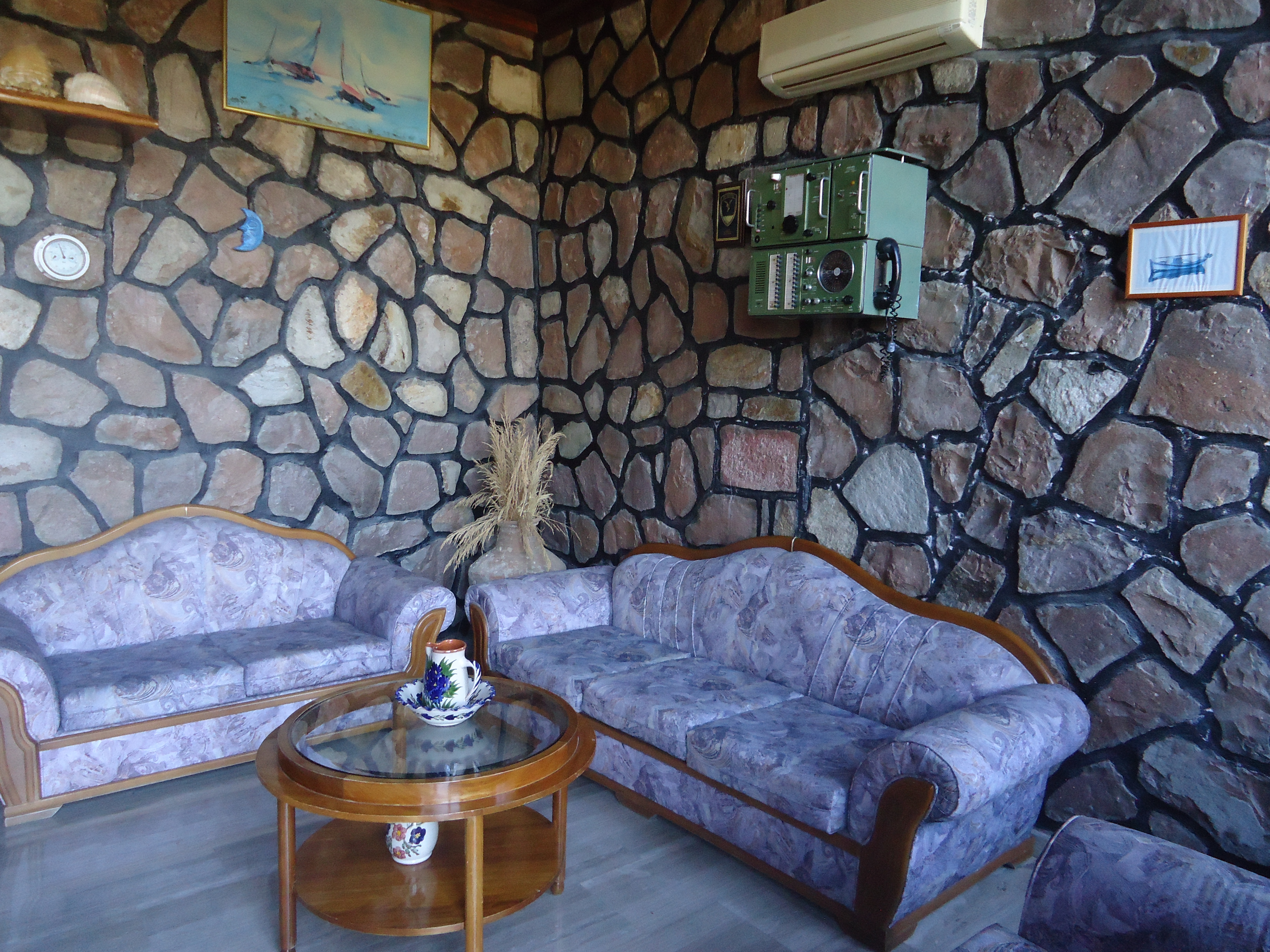Villa Iris Hotel
