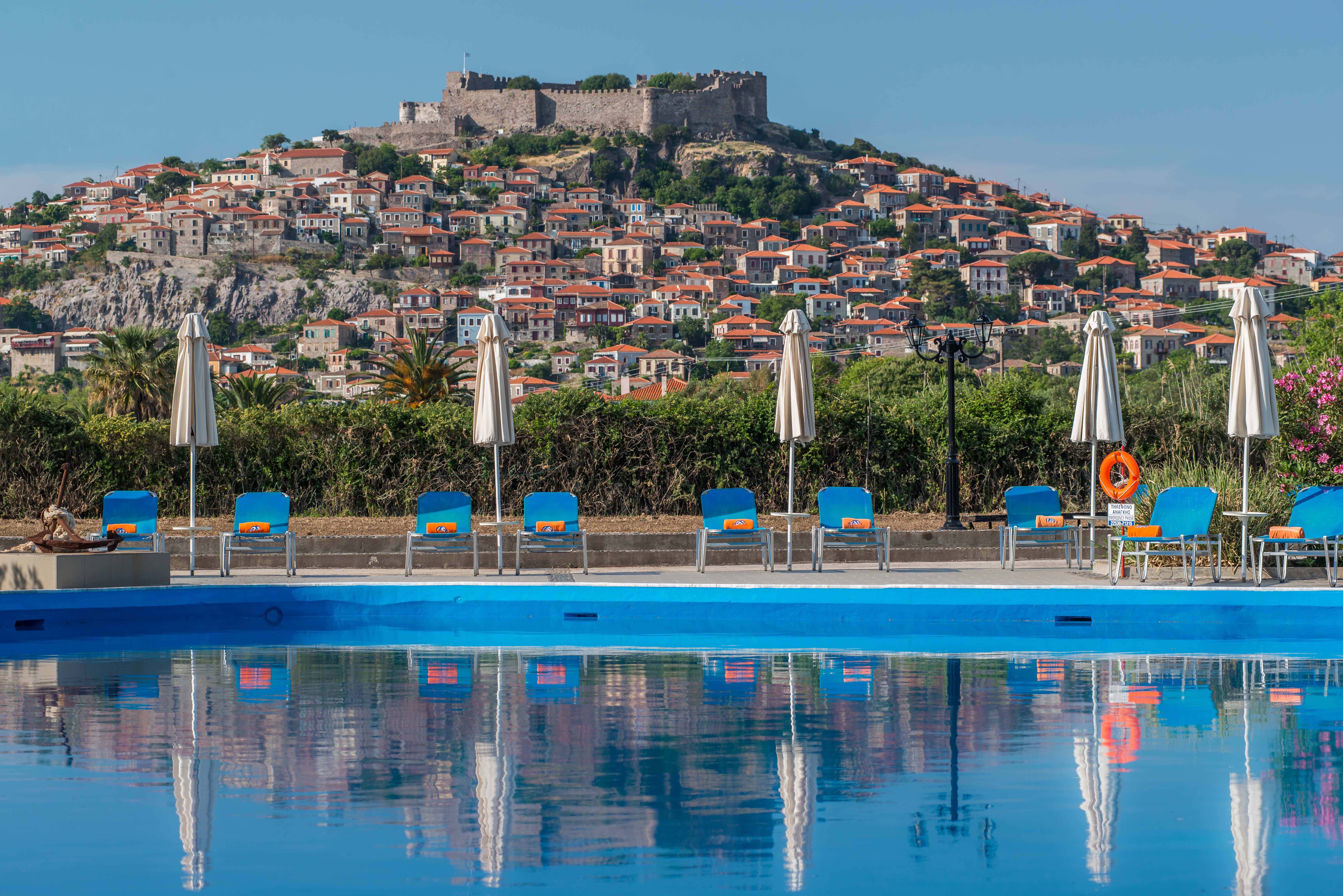 Delfinia Hotel & Bungalows