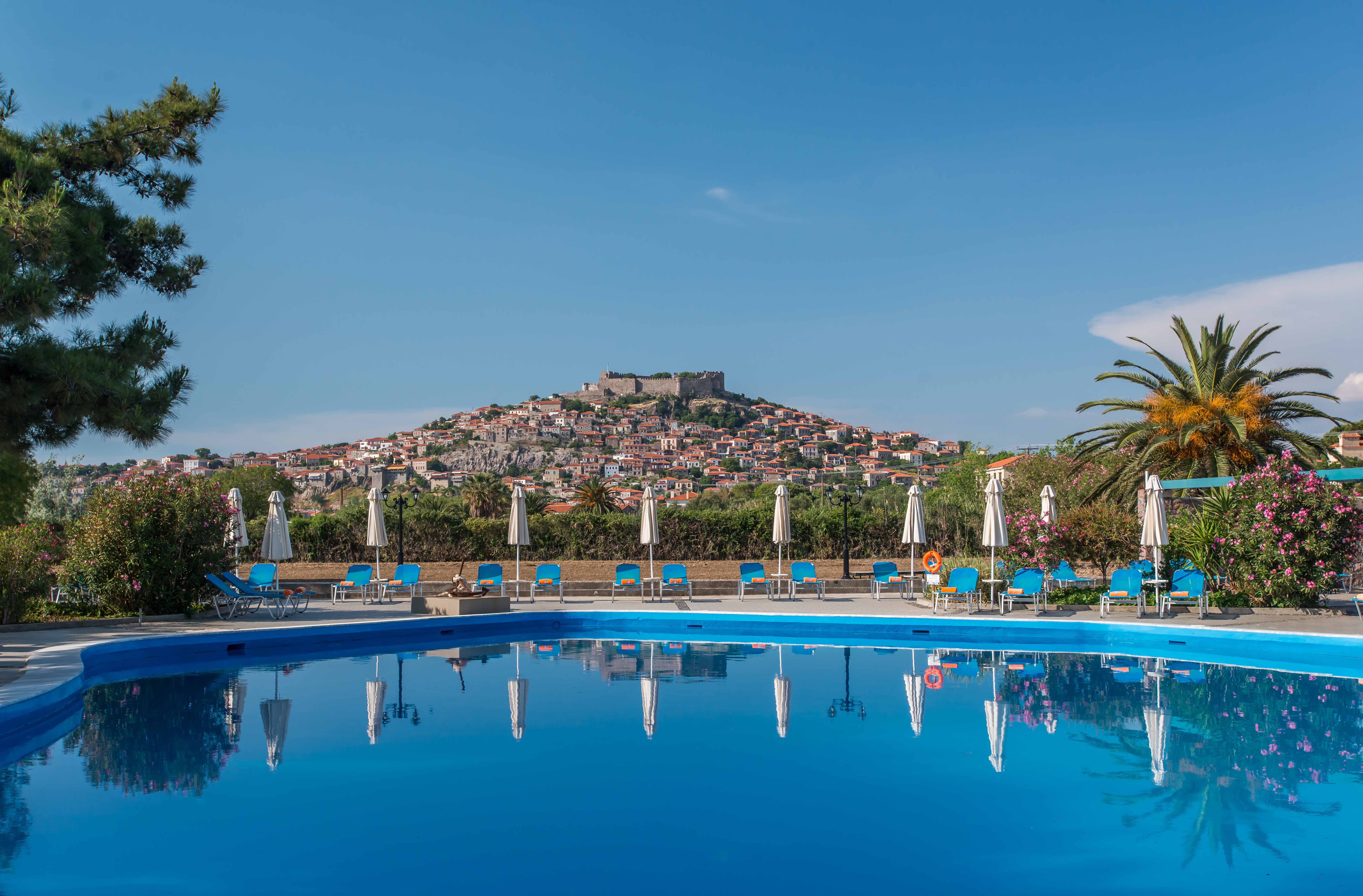Delfinia Hotel & Bungalows