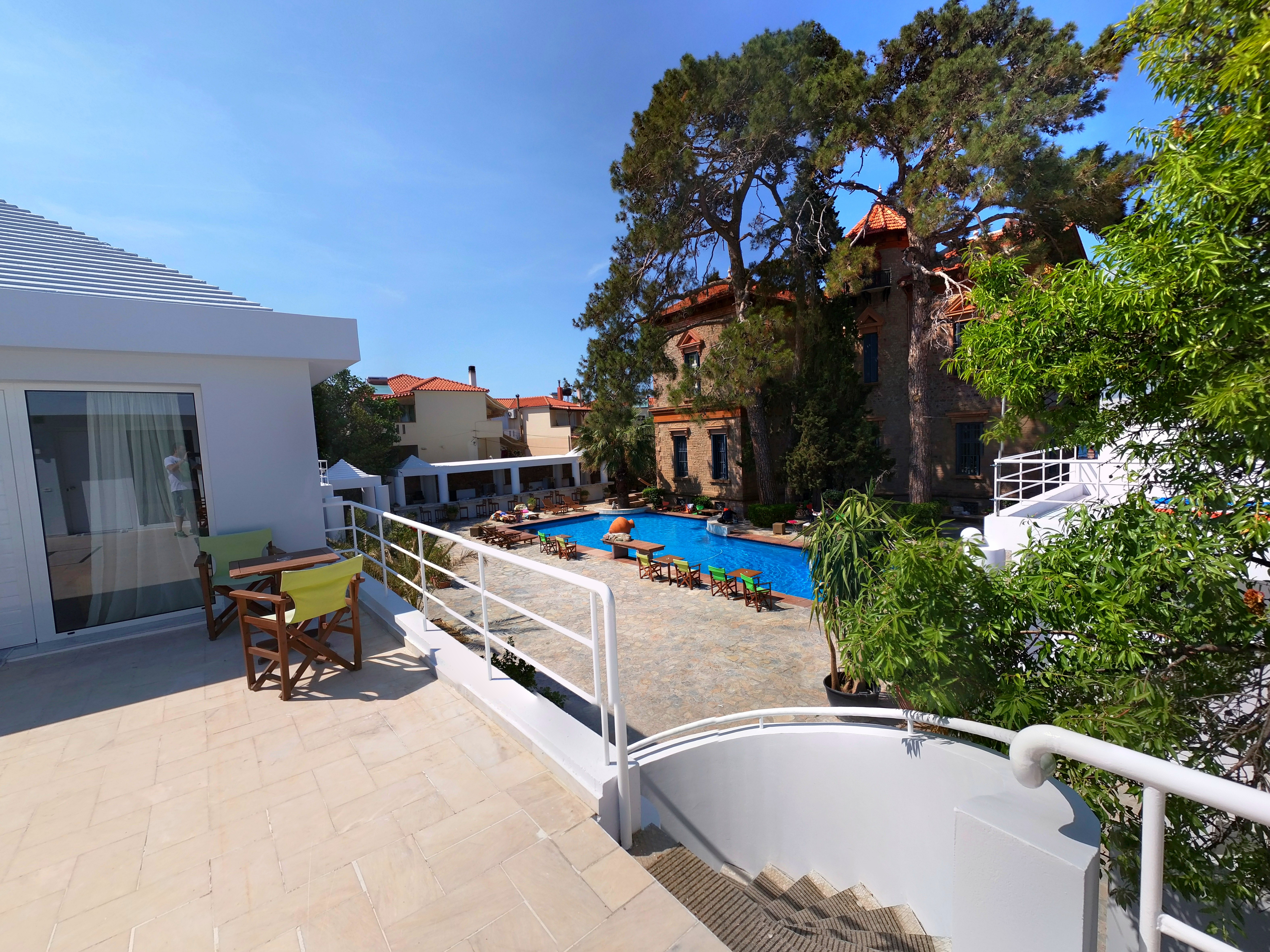 Loriet Hotel