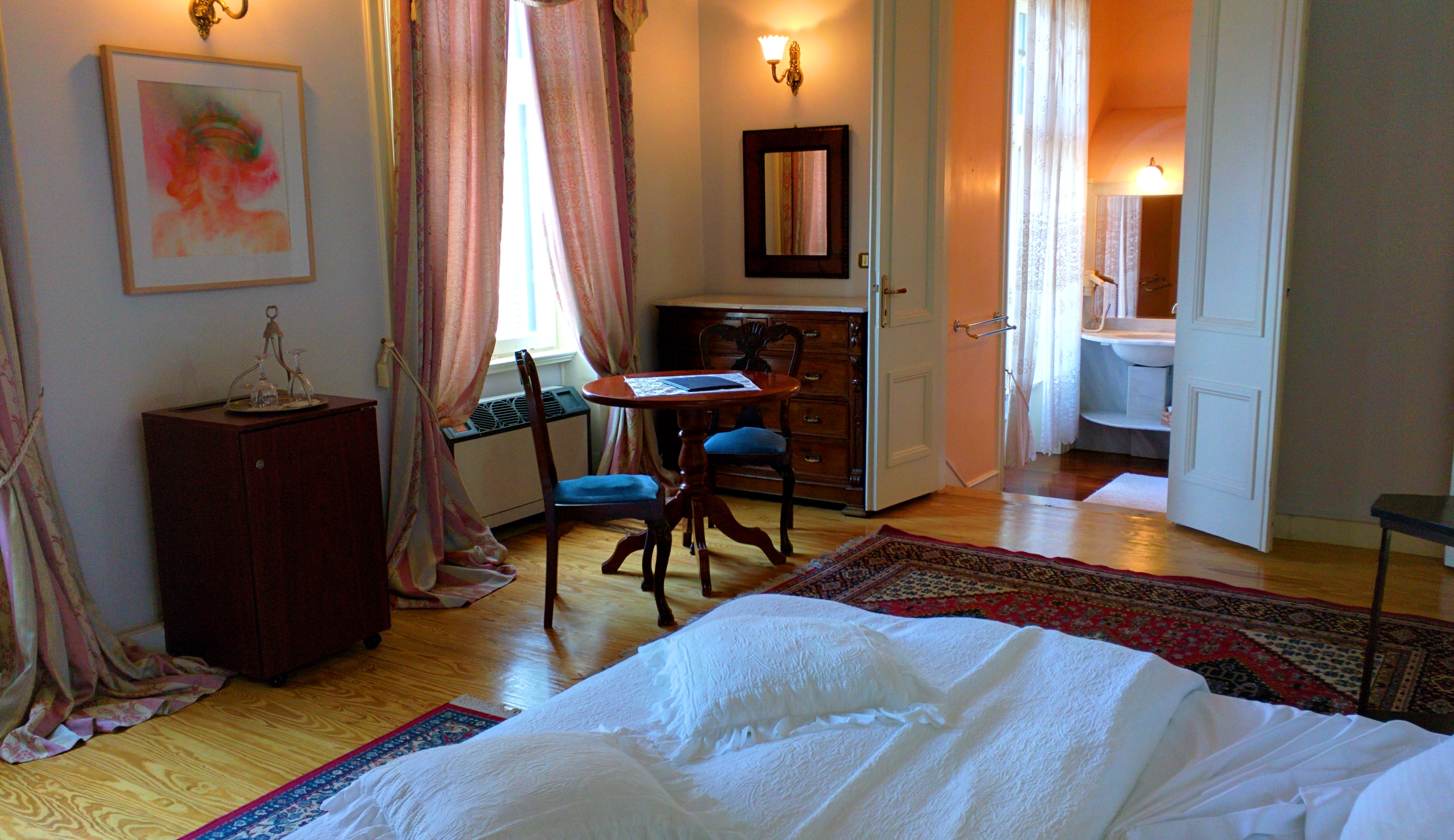Loriet Hotel