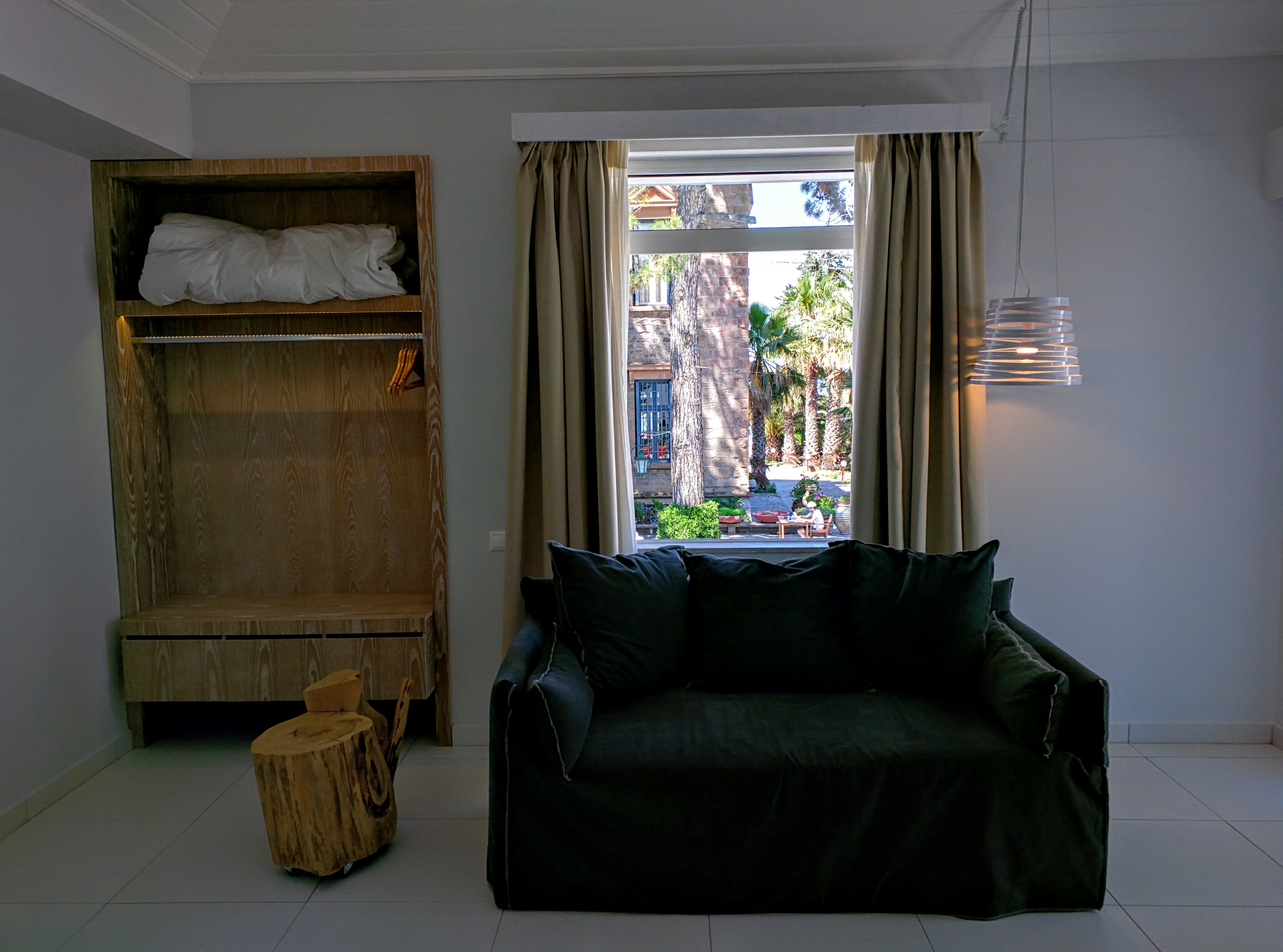 Loriet Hotel