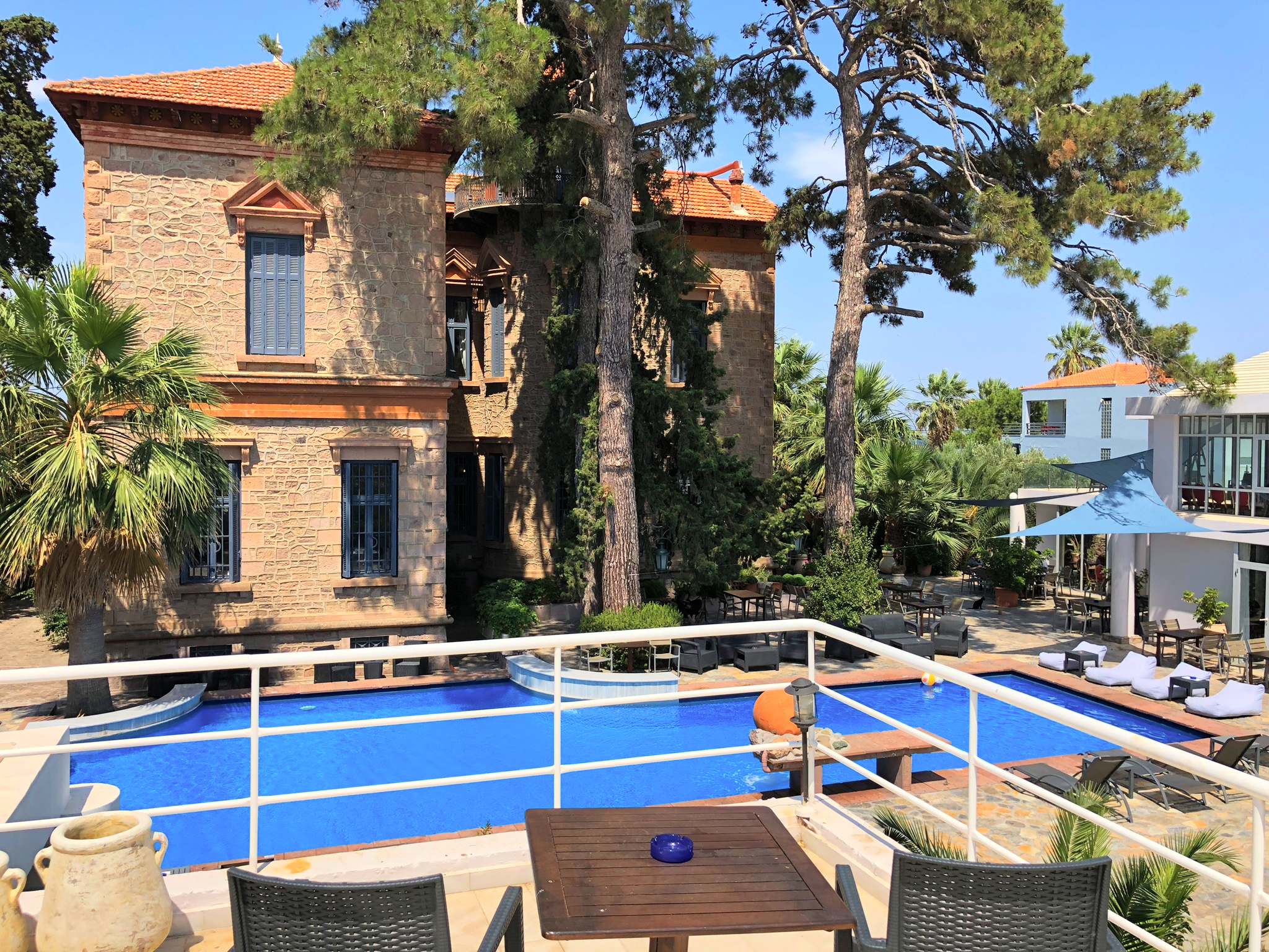 Loriet Hotel