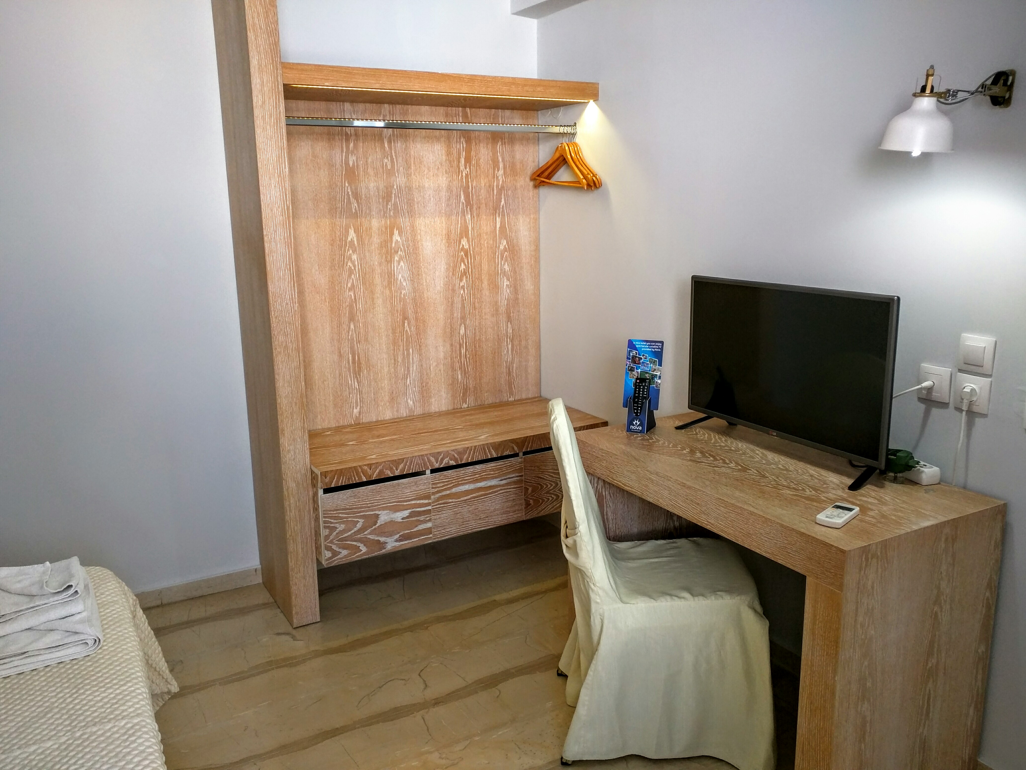 Loriet Hotel