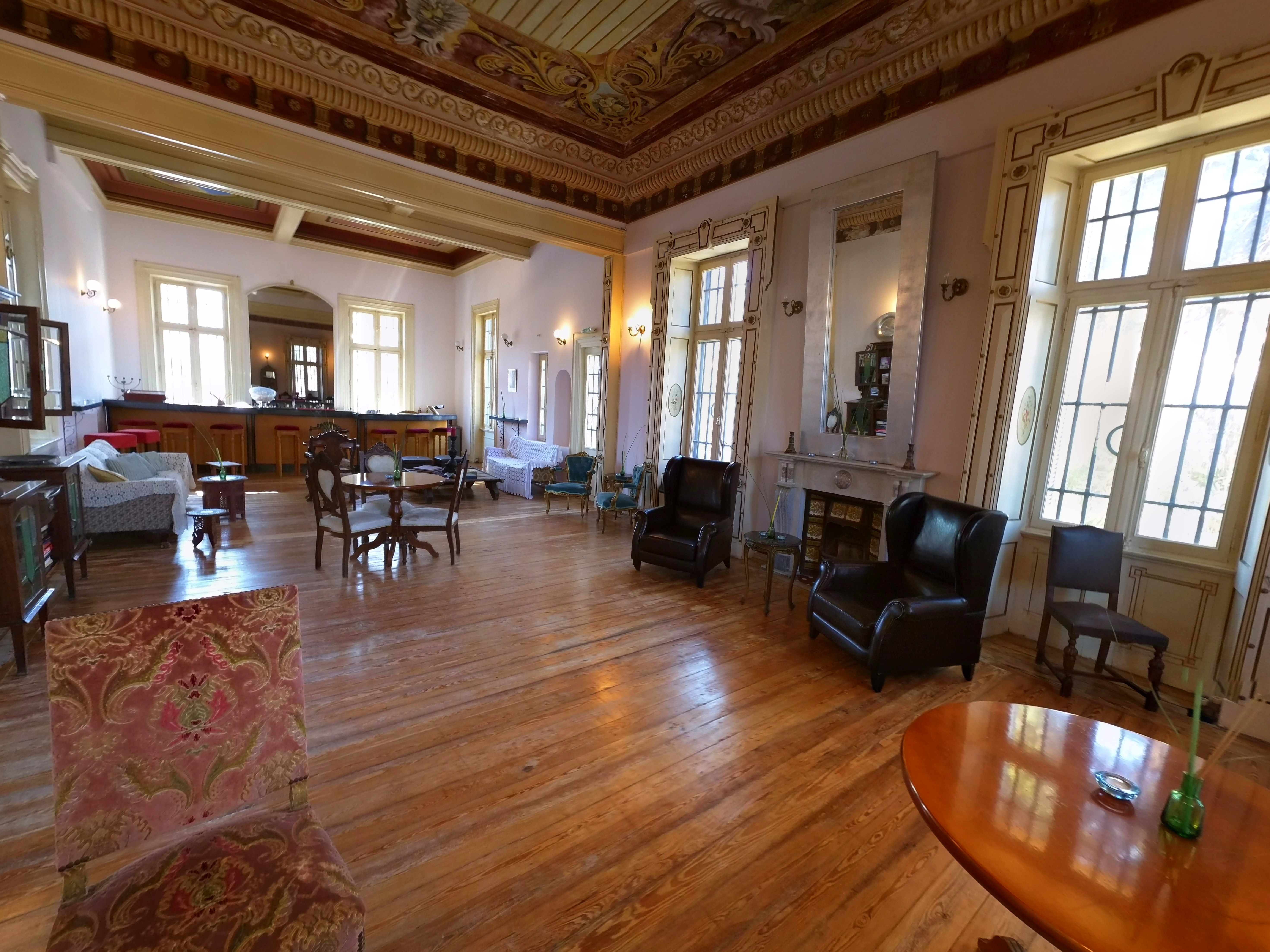 Loriet Hotel