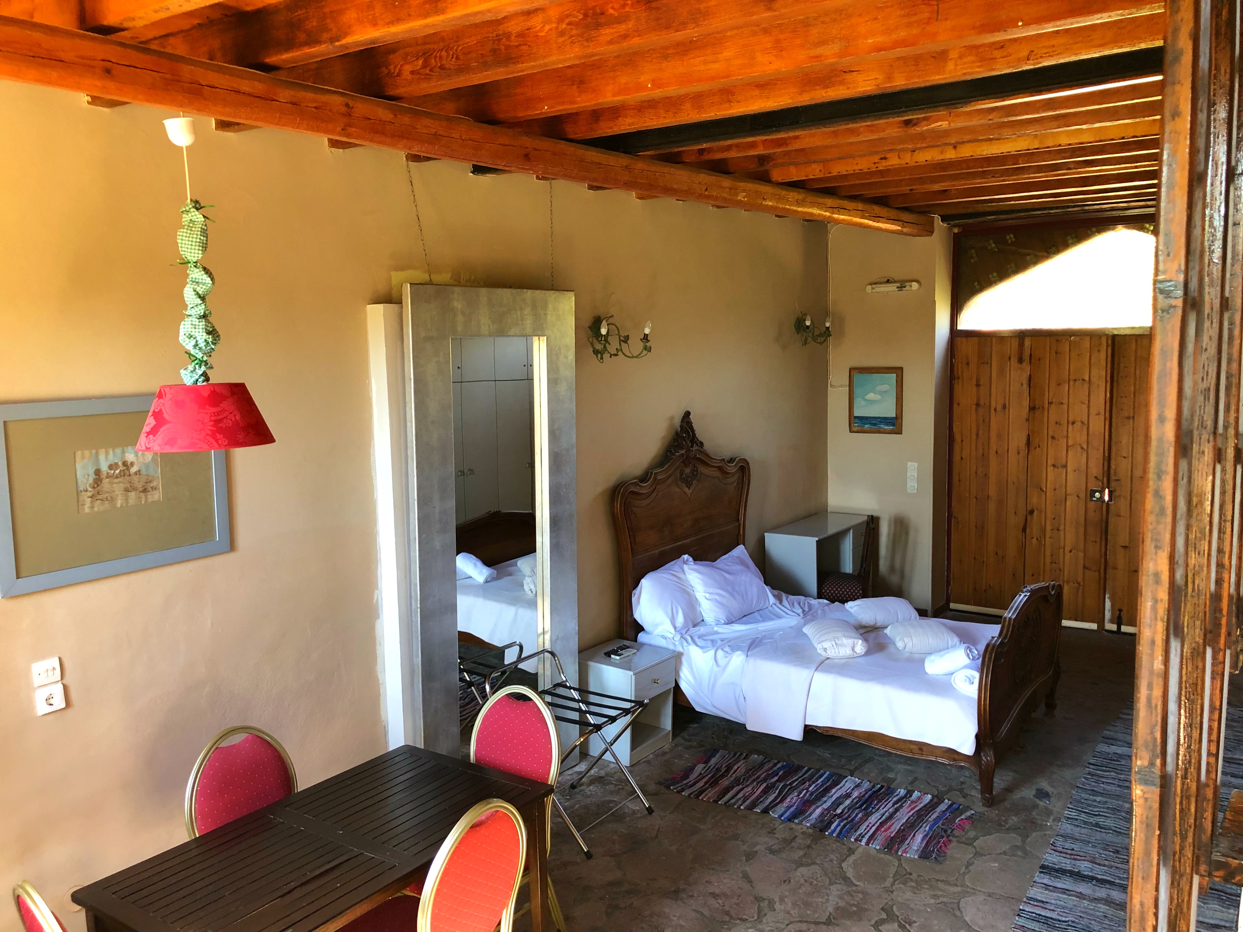 Loriet Hotel