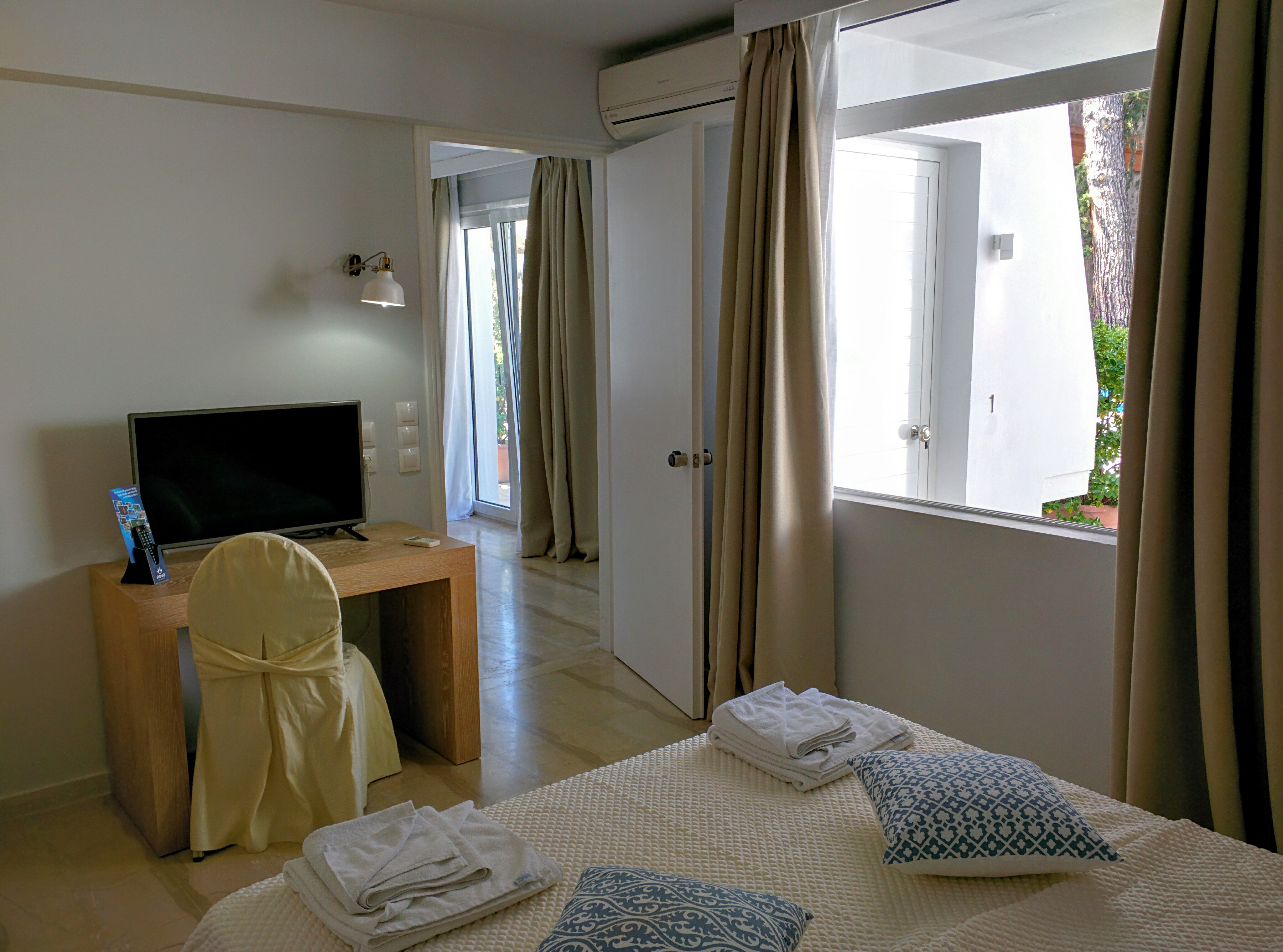 Loriet Hotel