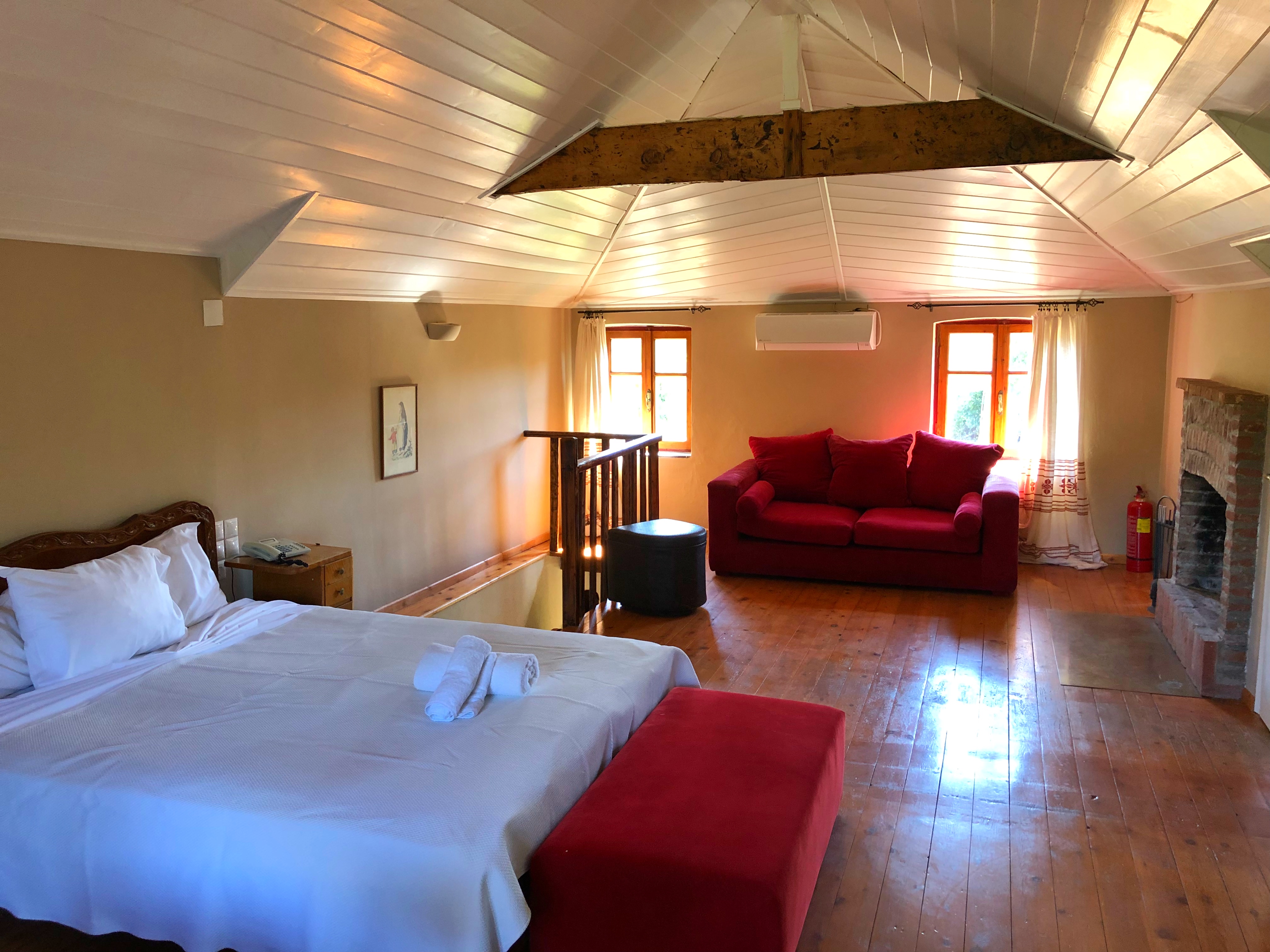Loriet Hotel