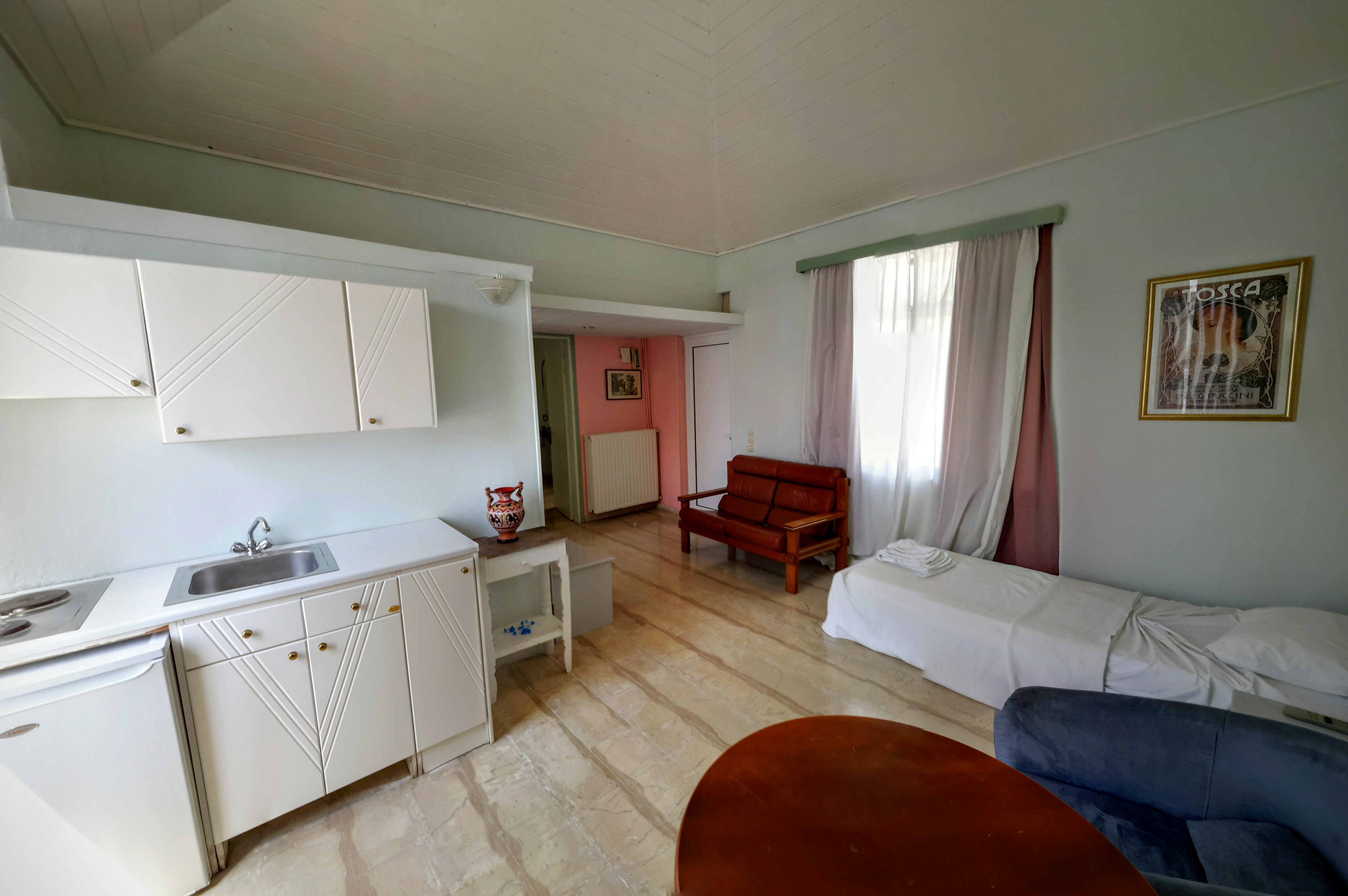 Loriet Hotel