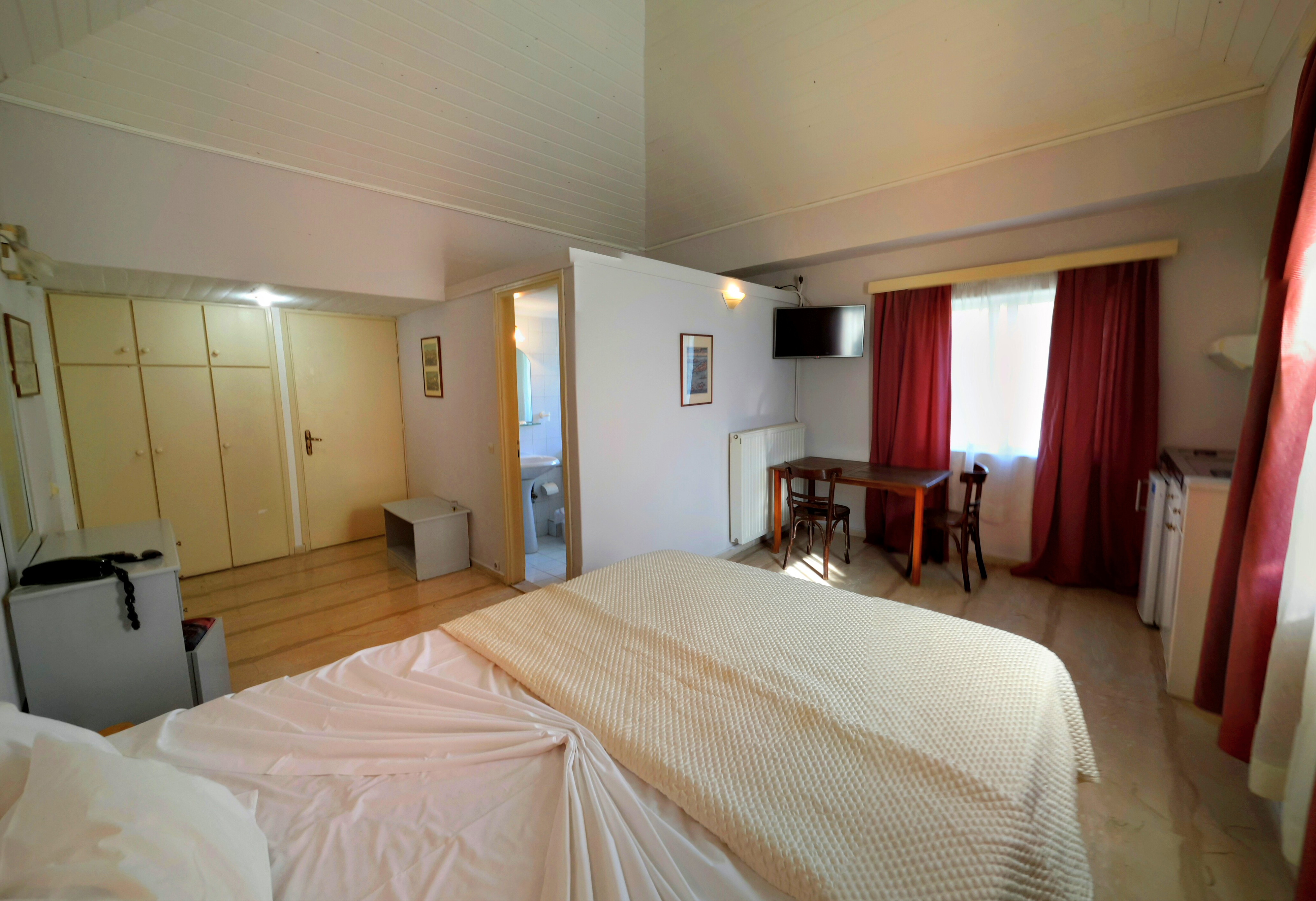Loriet Hotel