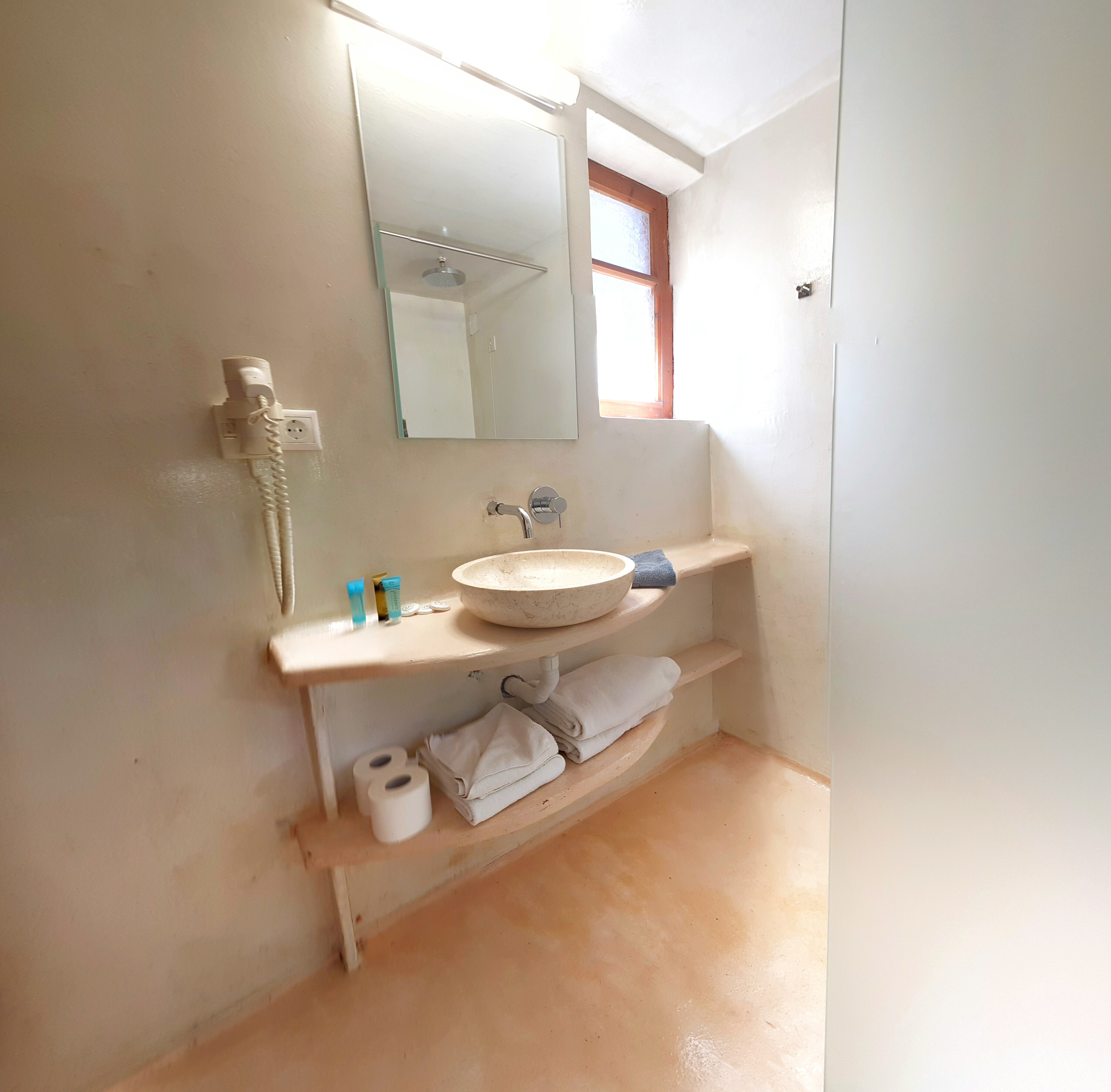 Loriet Hotel