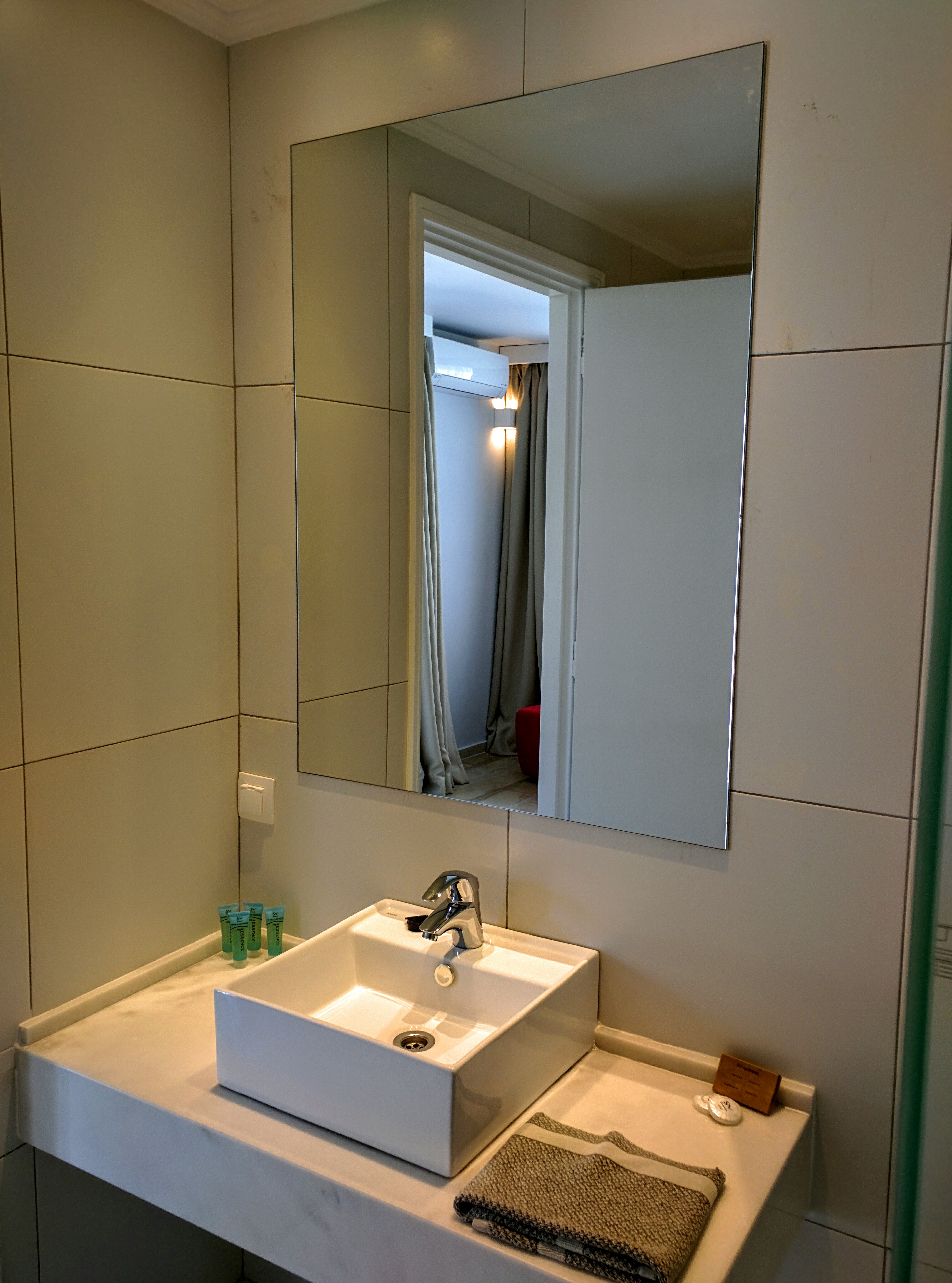 Loriet Hotel
