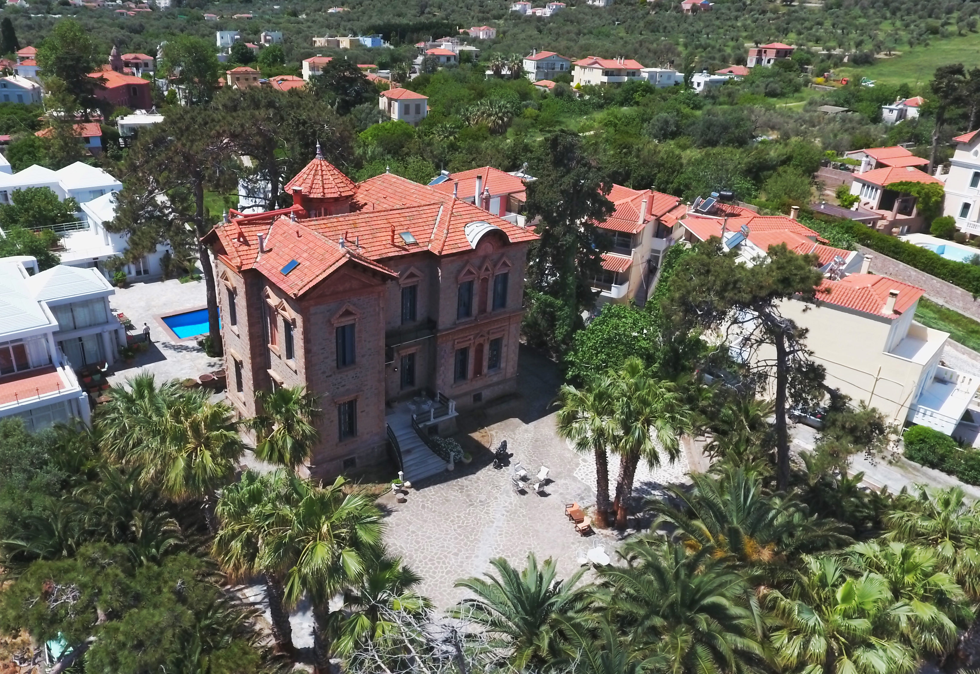 Loriet Hotel