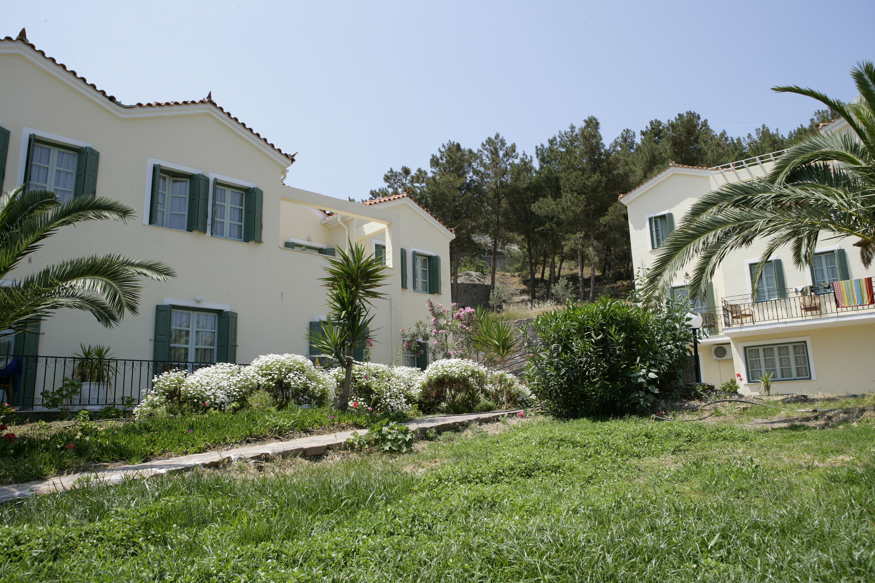 Alma Luxury Resort Hotel