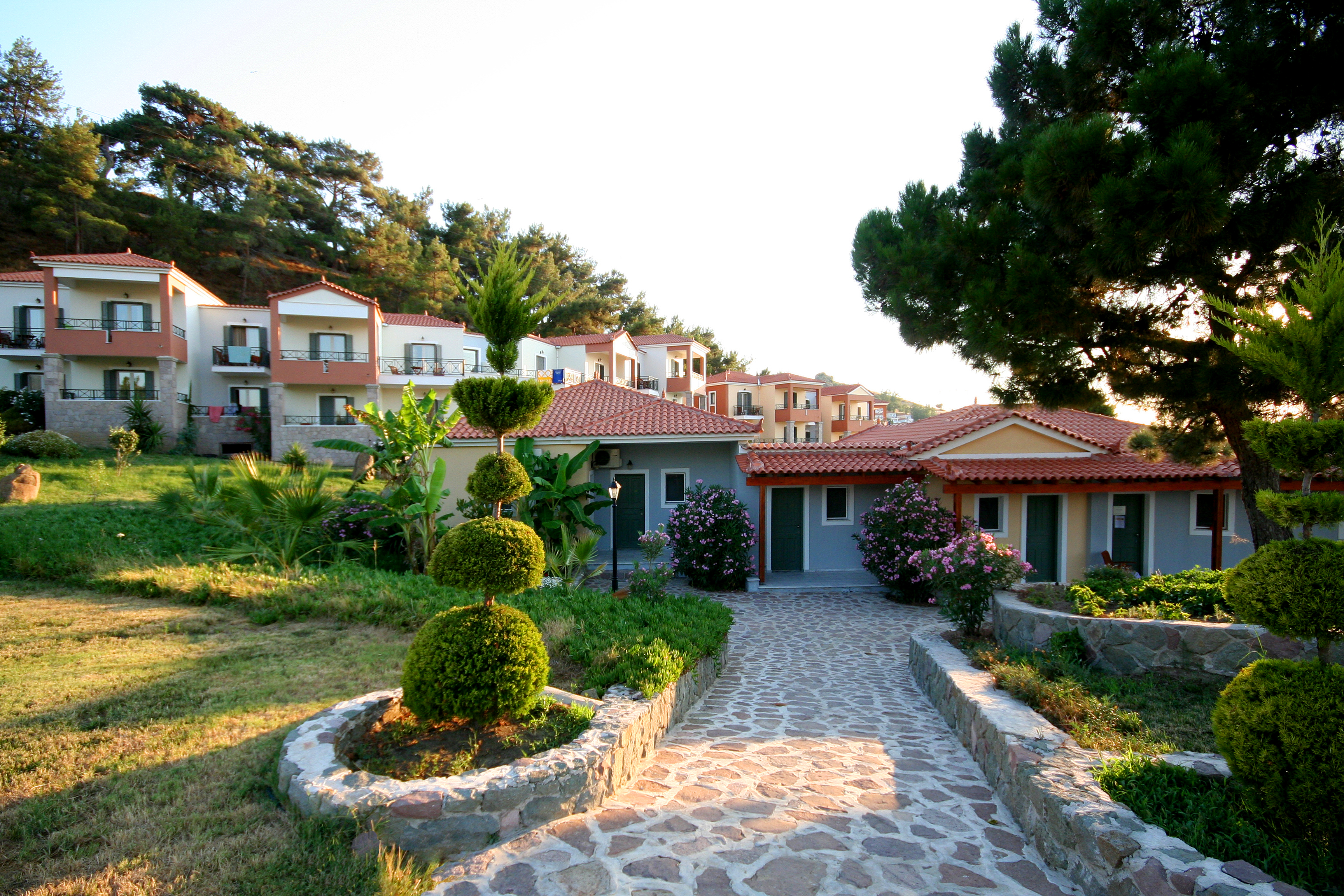 Alma Luxury Resort Hotel