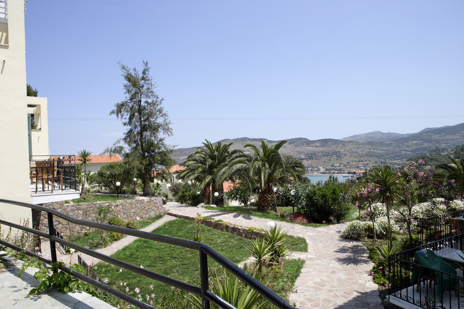 Alma Luxury Resort Hotel