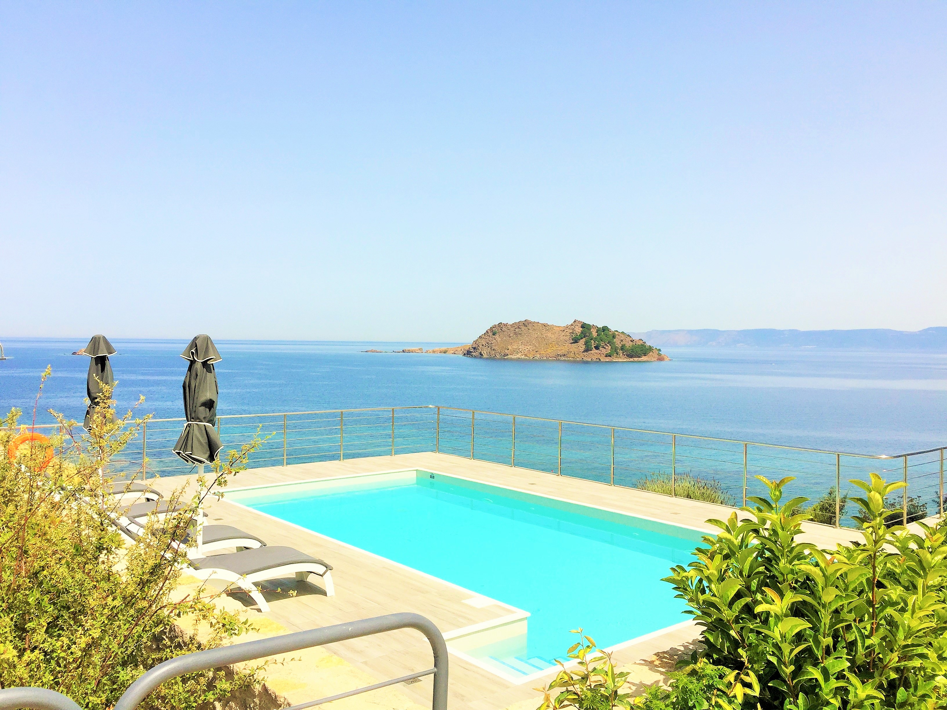 Eleia Seafront Villas