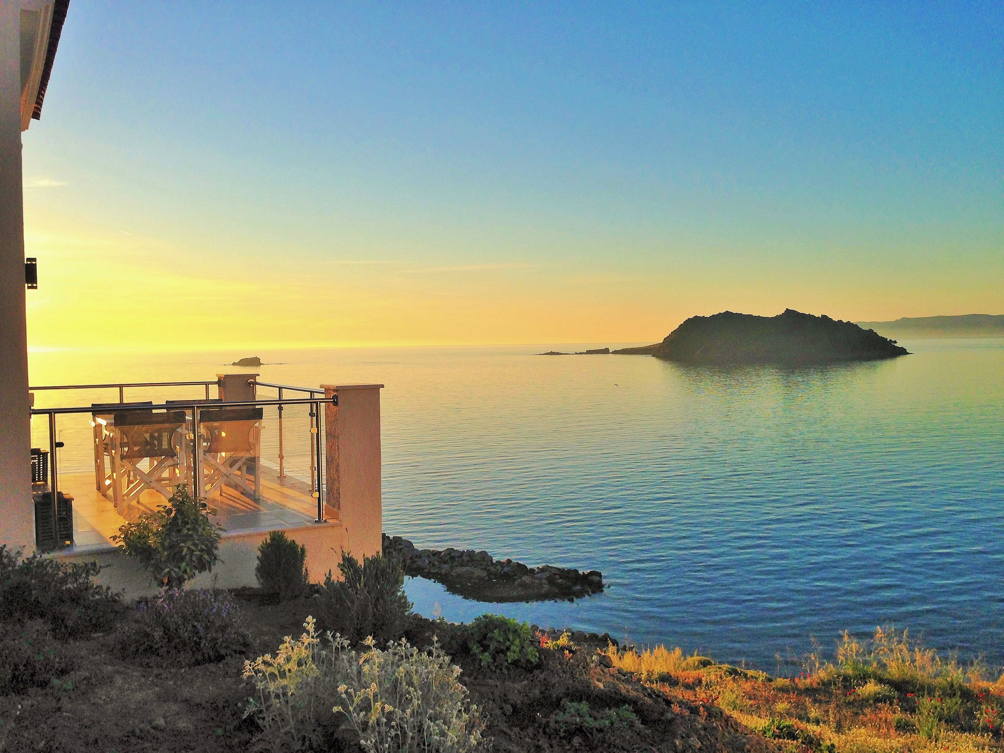 Eleia Seafront Villas