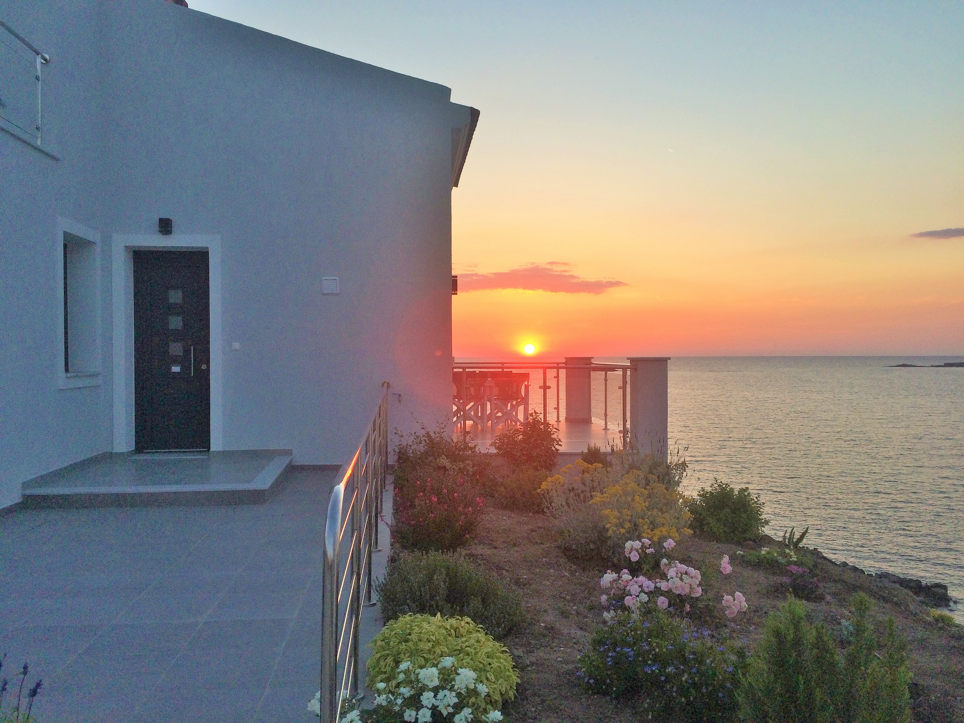 Eleia Seafront Villas